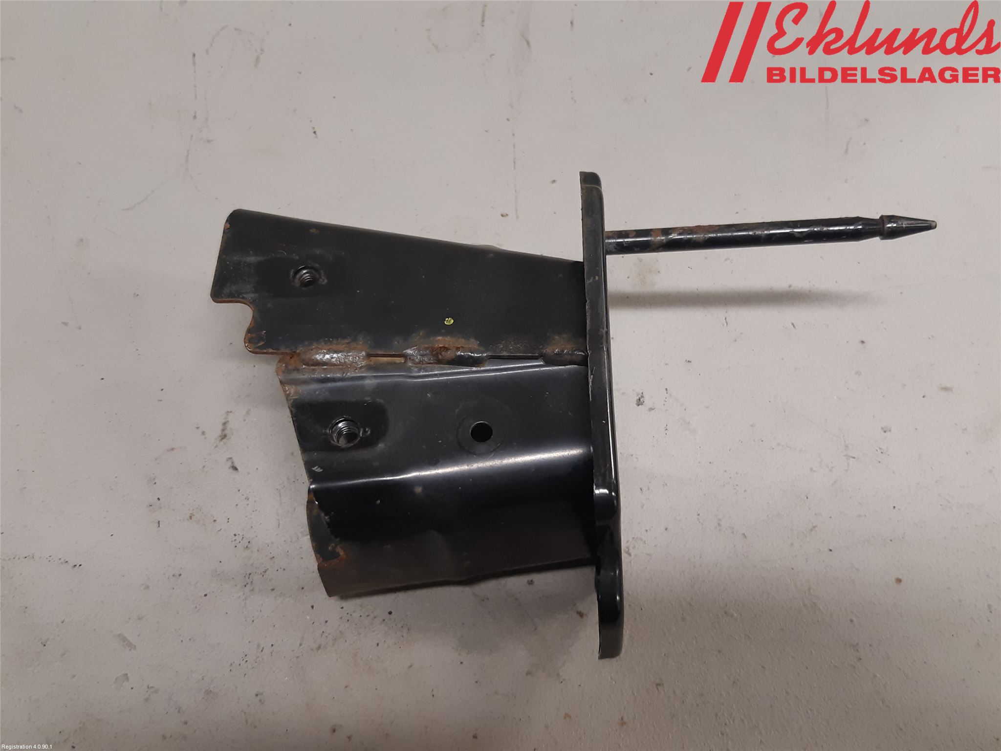 Kia STONIC 18->> Stötfångarbärjärn Bak