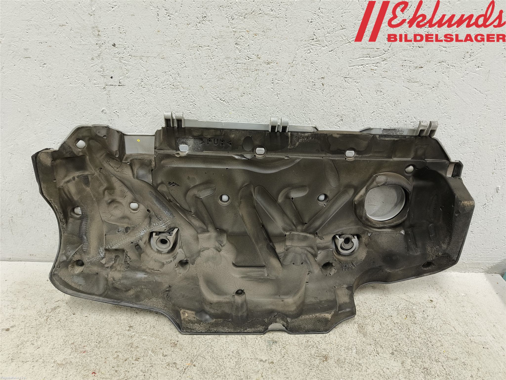 Volvo V70 05-08 Motorkåpa