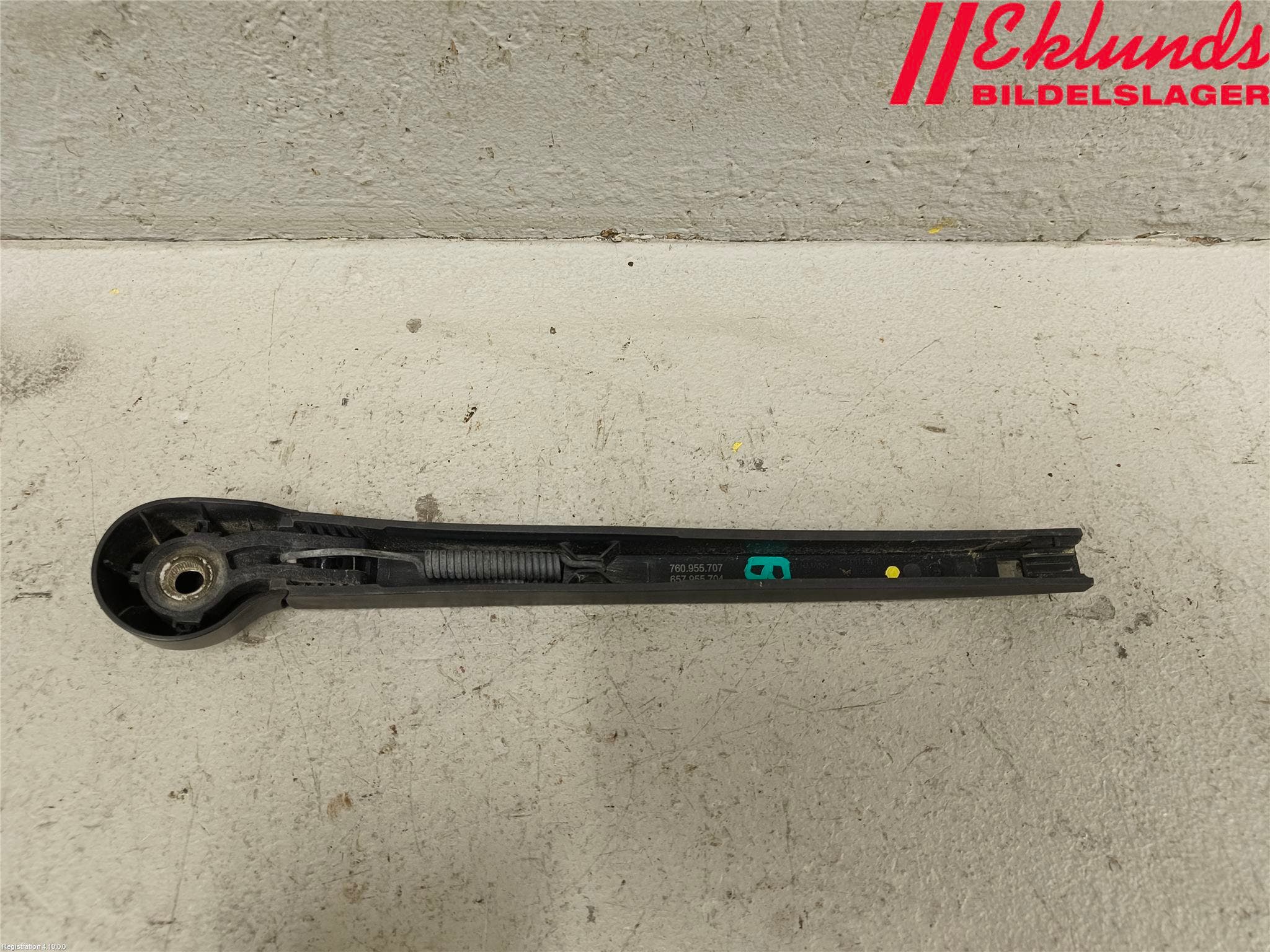 Skoda SCALA 19- Torkararm-Bakruta