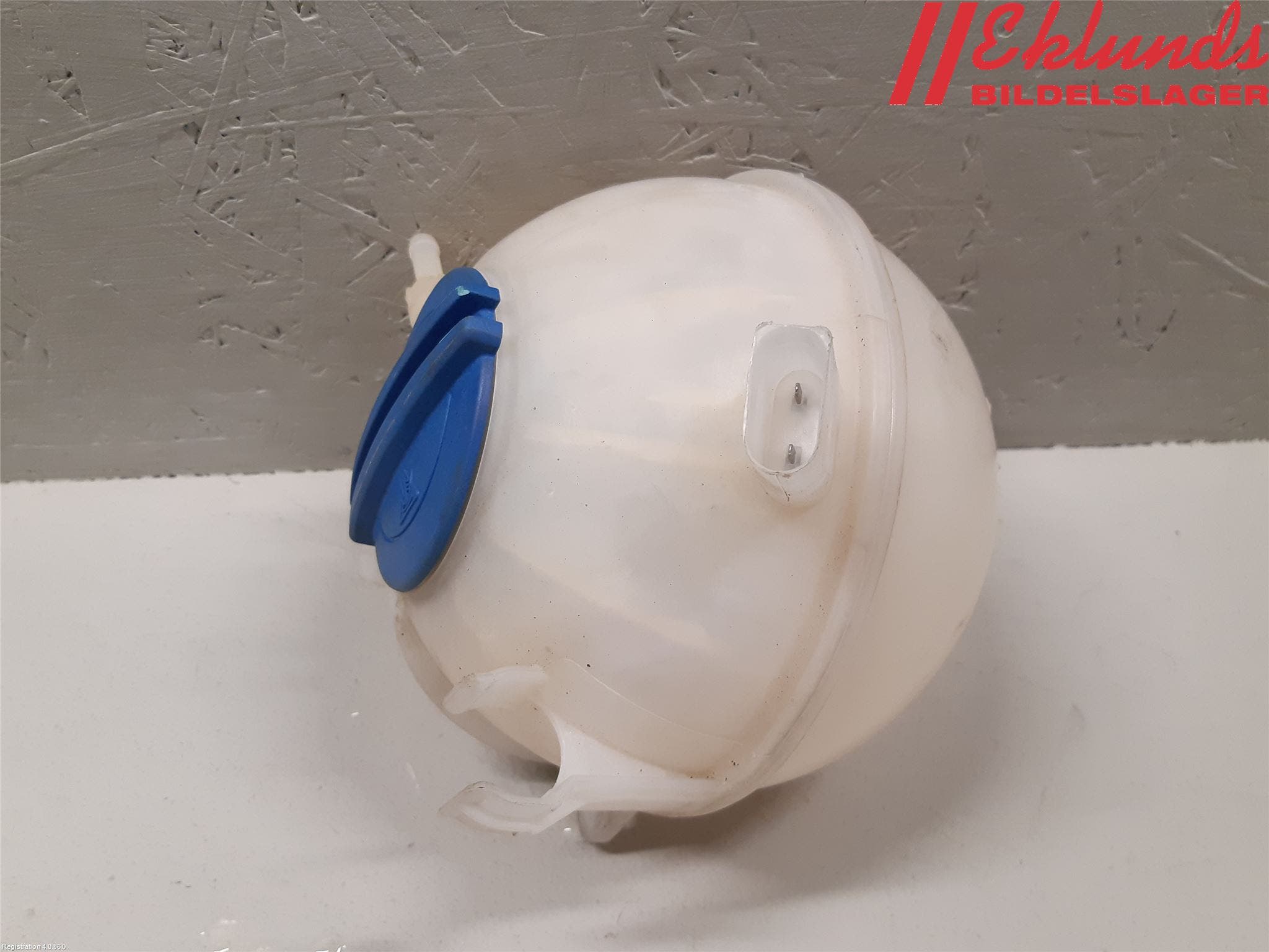 Volkswagen VW CADDY 11-15 Expansionstank