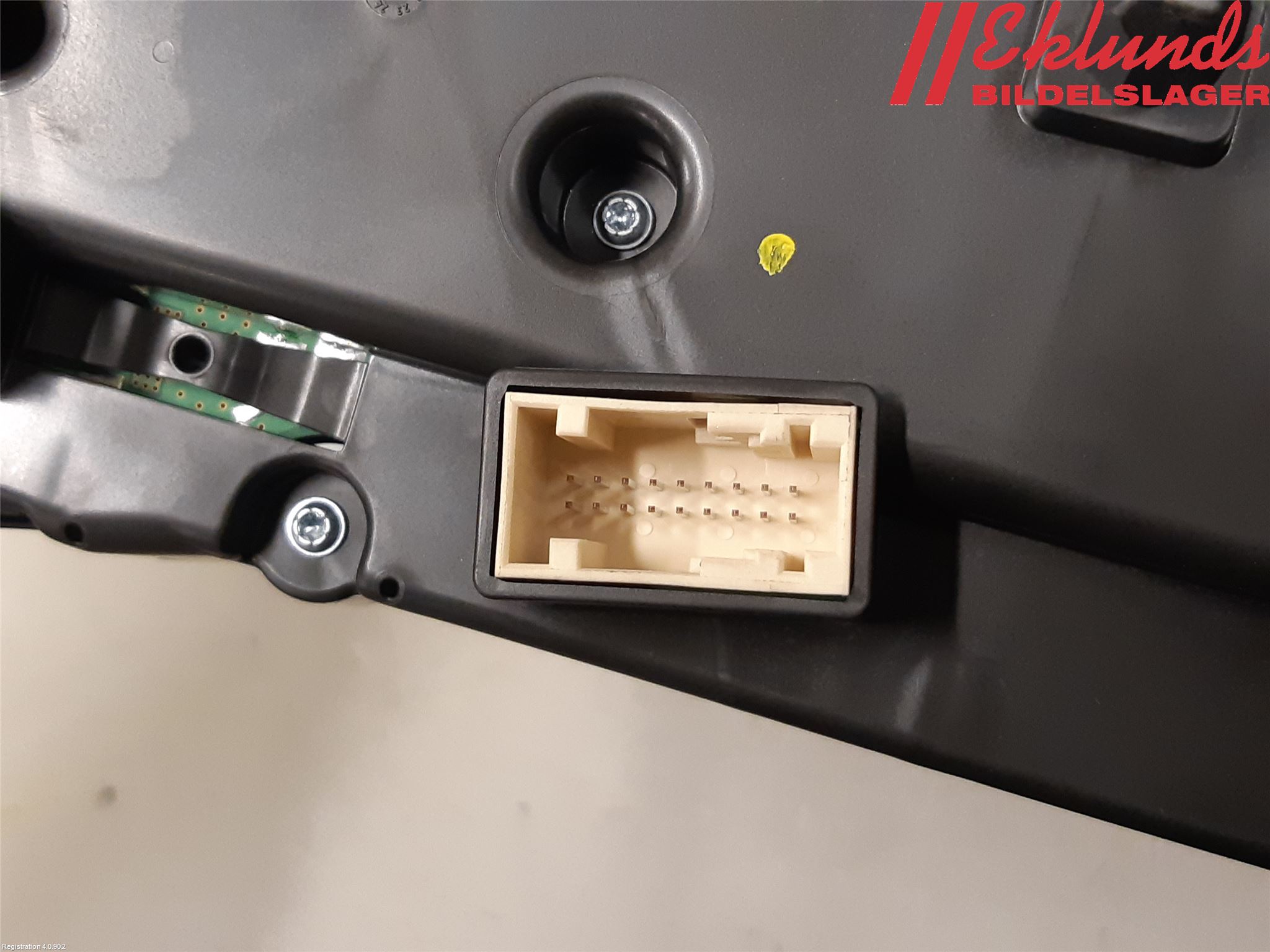 Peugeot 2008/E-2008 20- Instrument Komb