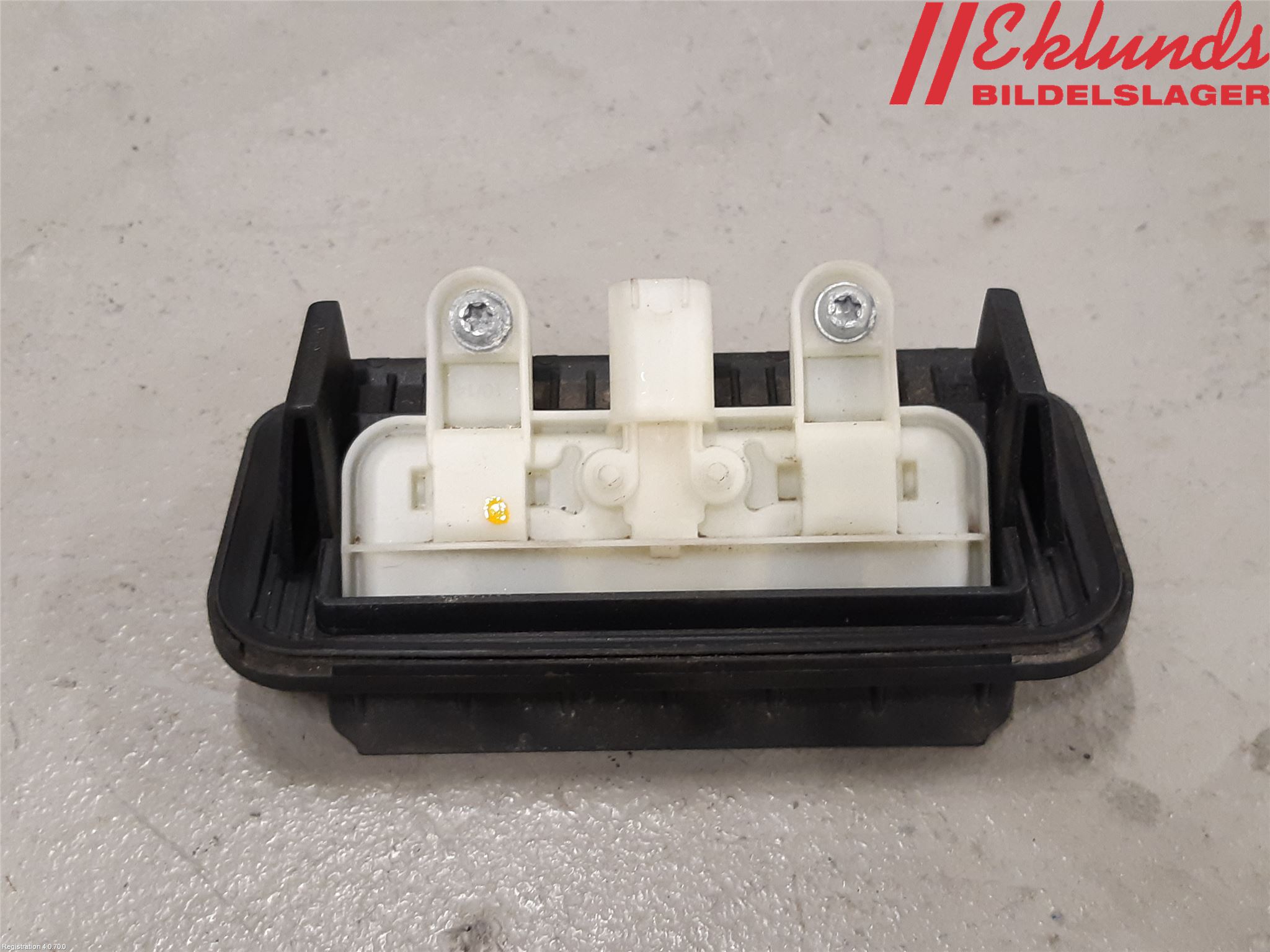 Mercedes-Benz MB E-KLASS (W212) 09-16 Bakluckehandtag