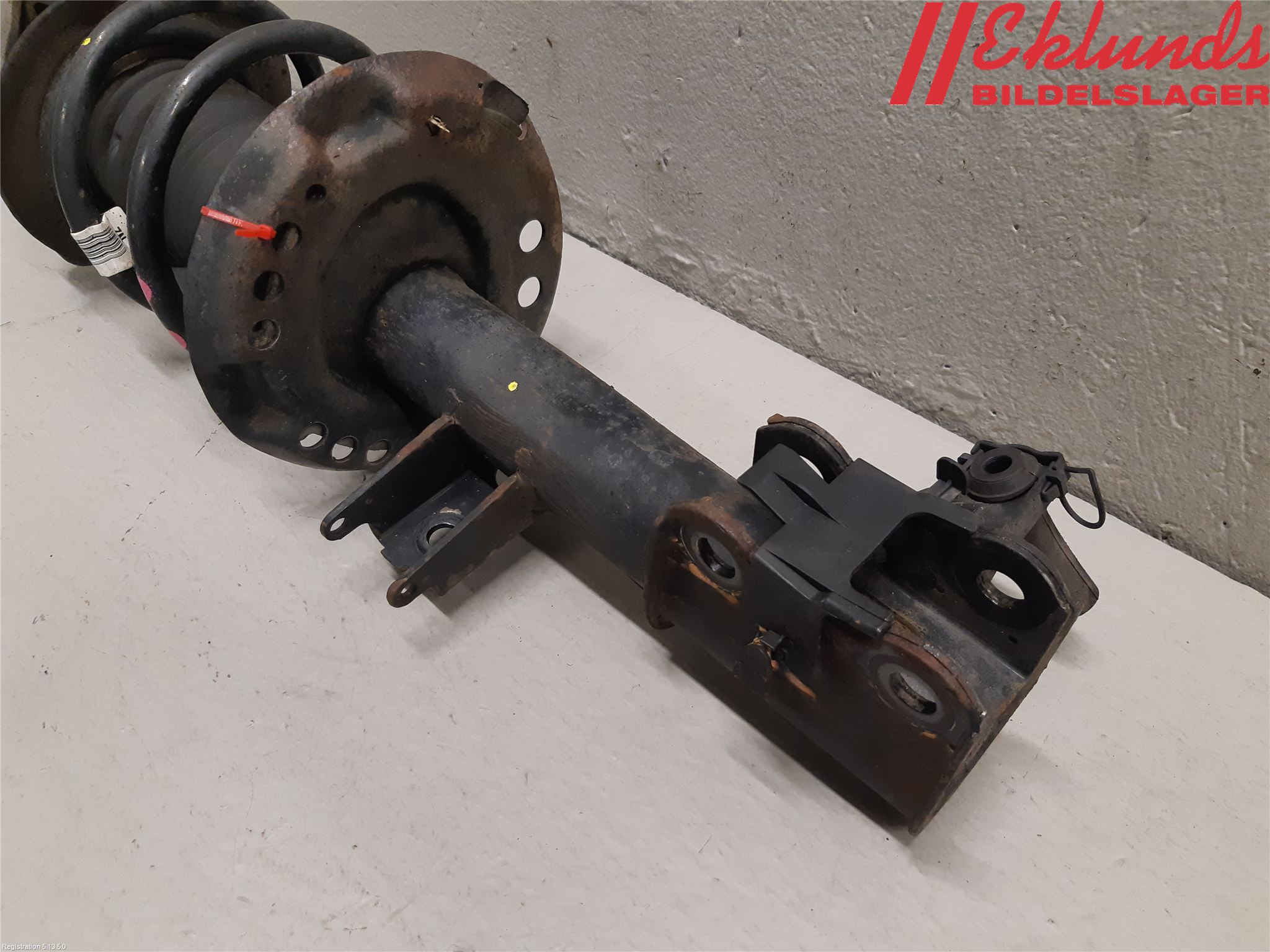Mercedes-Benz MB A-KLASS (W176) 13-18 Fjäderben Fram Vänster
