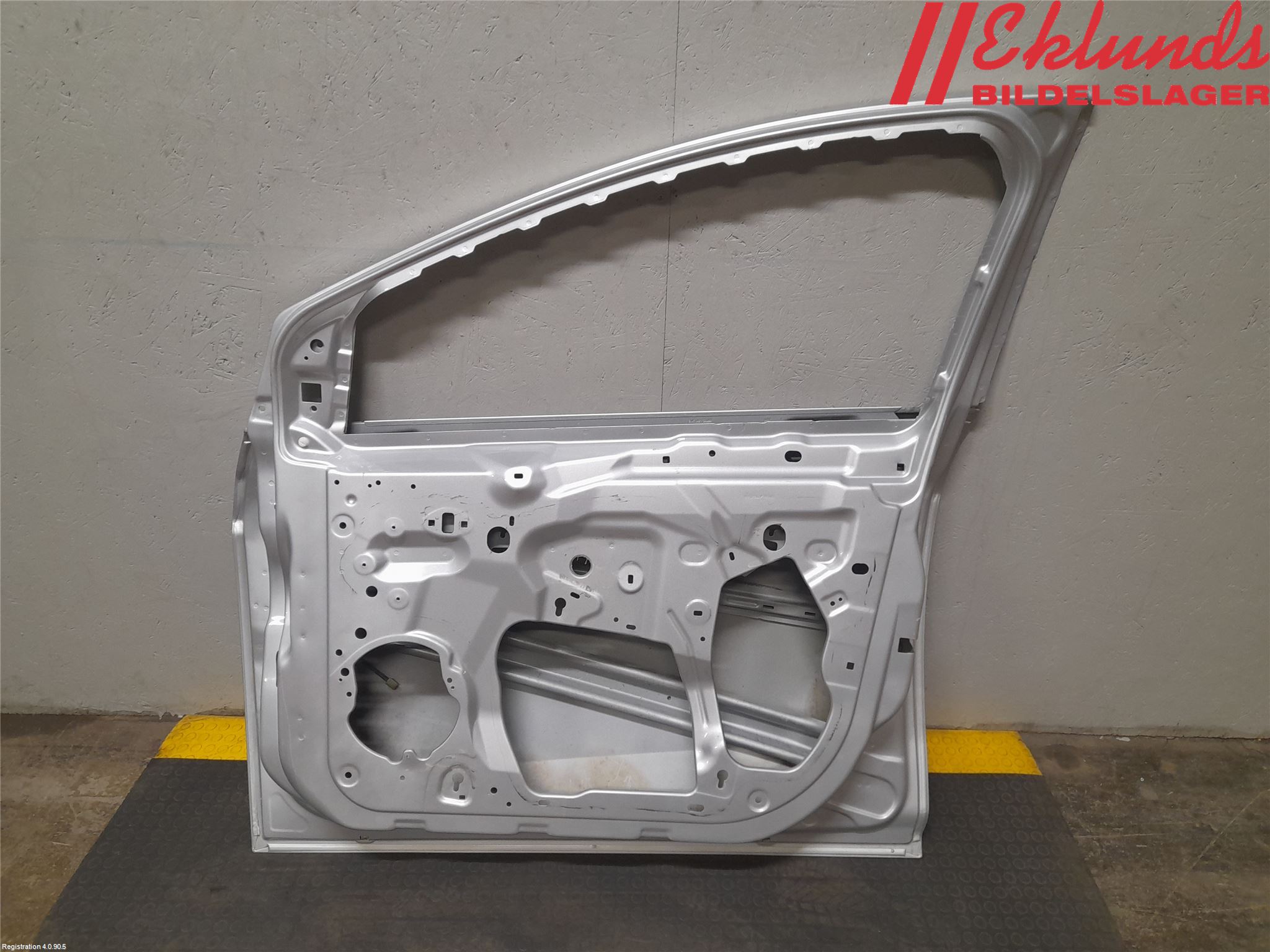 Ford FOCUS 11-14 Dörr Fram Höger