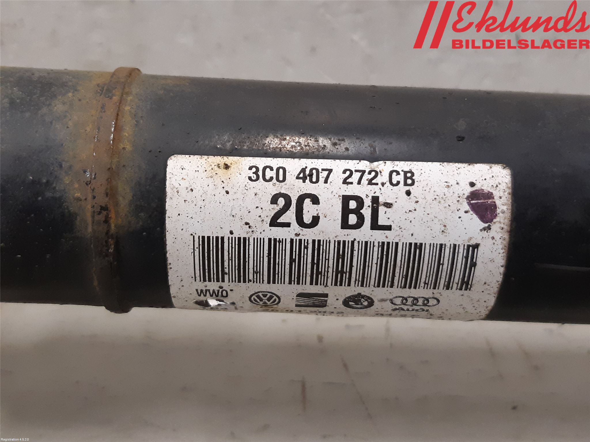 Volkswagen VW PASSAT 11-14 Drivaxel Fram Höger