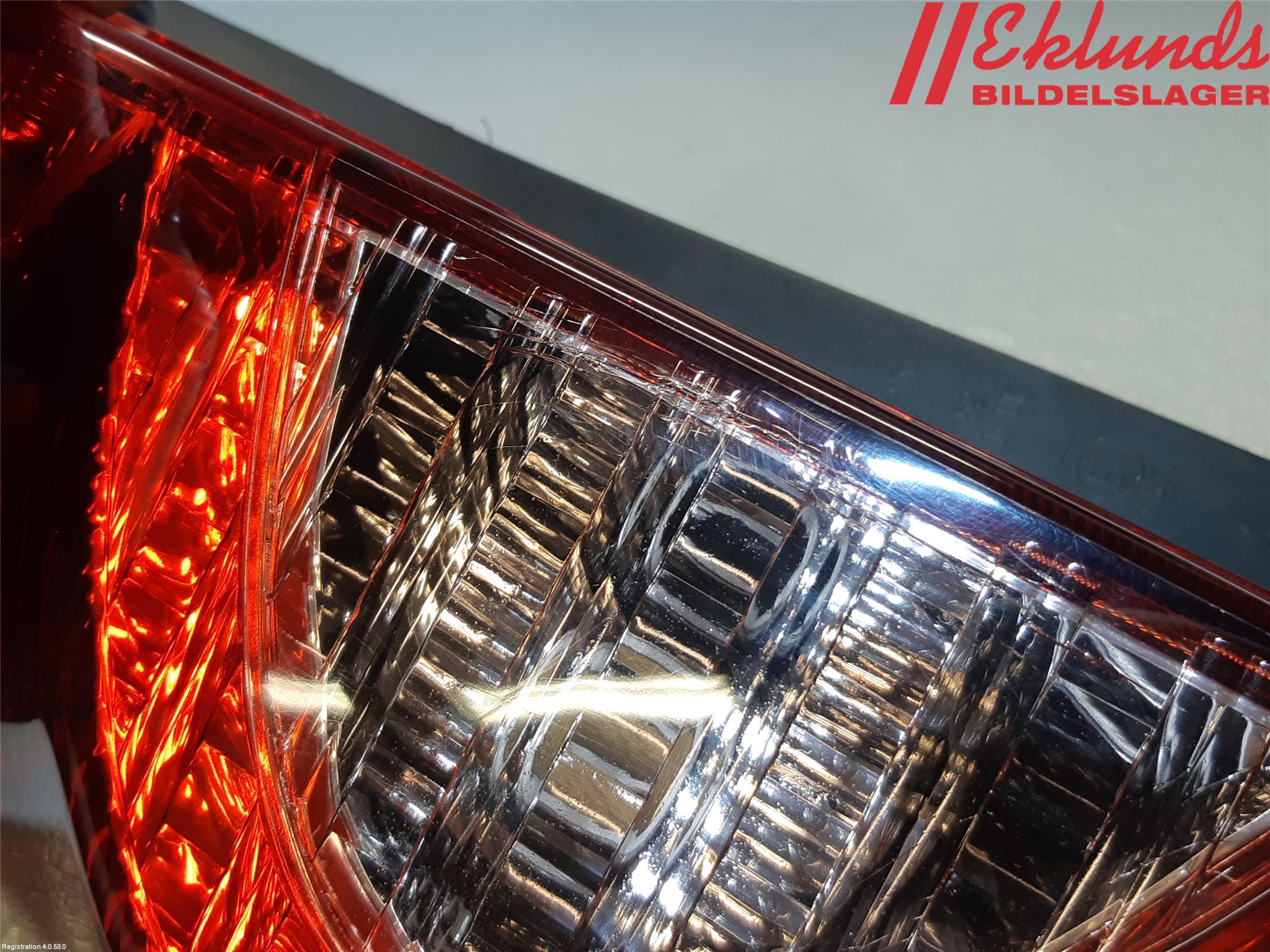 Nissan NOTE E11 06-14 Bakljus Vänster