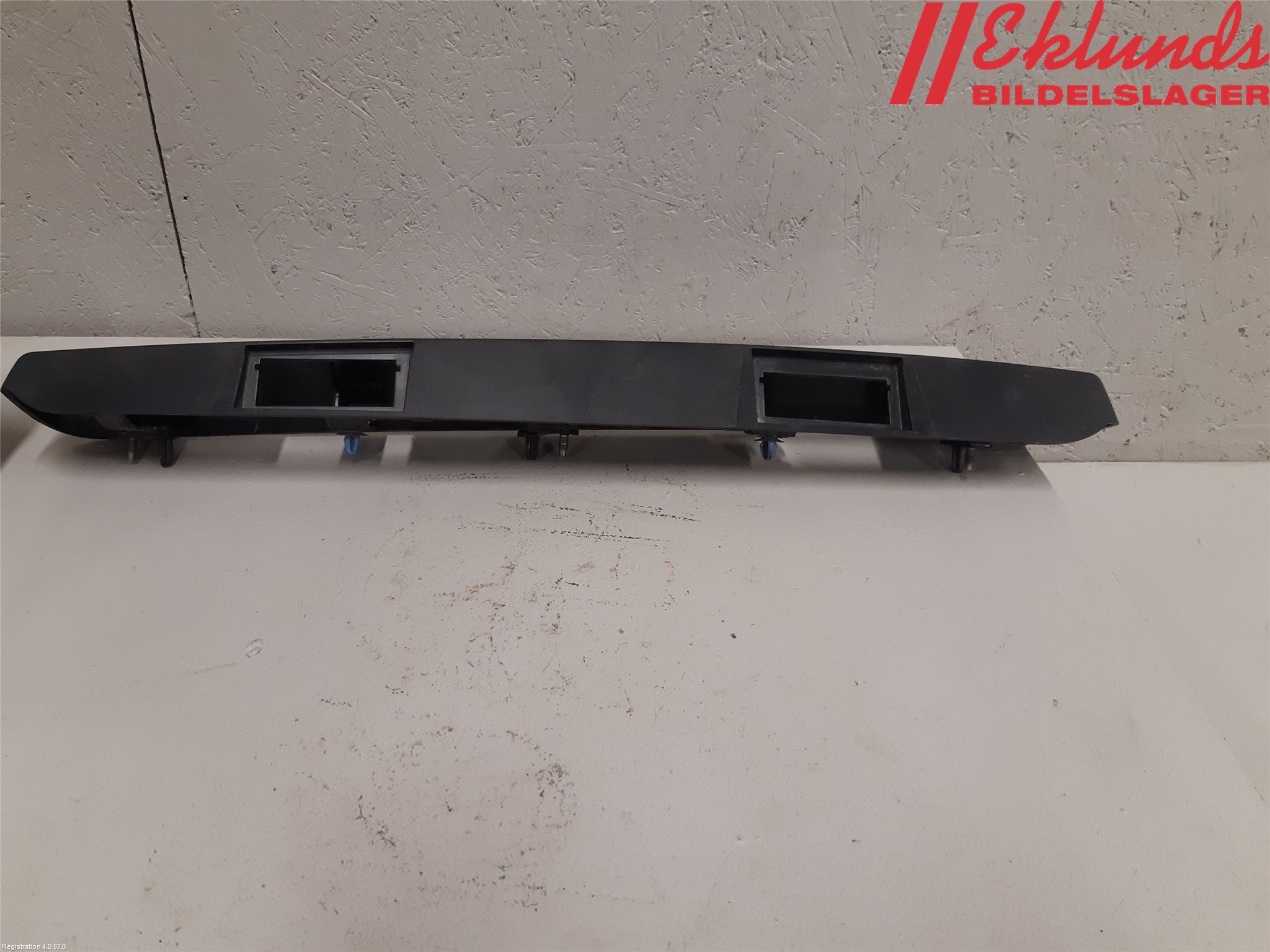 Opel VIVARO 15-19 Skylt Belysning Fäste