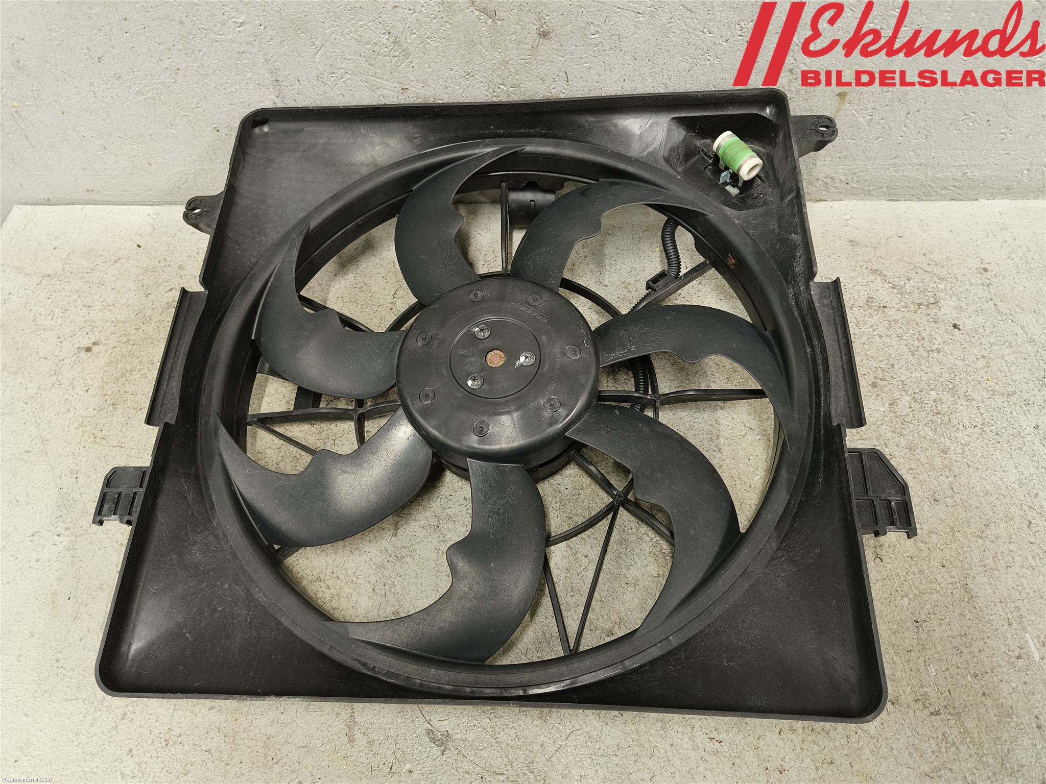 Hyundai i40 08-15 Kylfläkt El