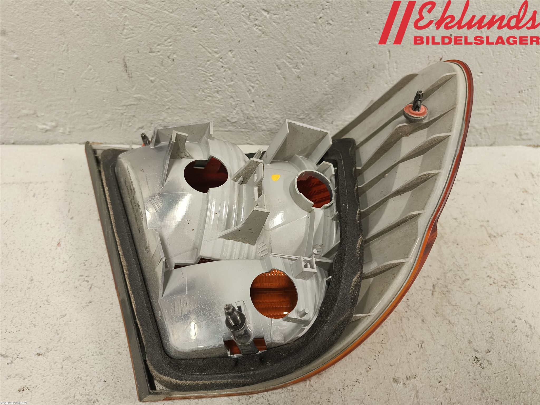 BMW 3 E46      98-05 Bakljus Höger