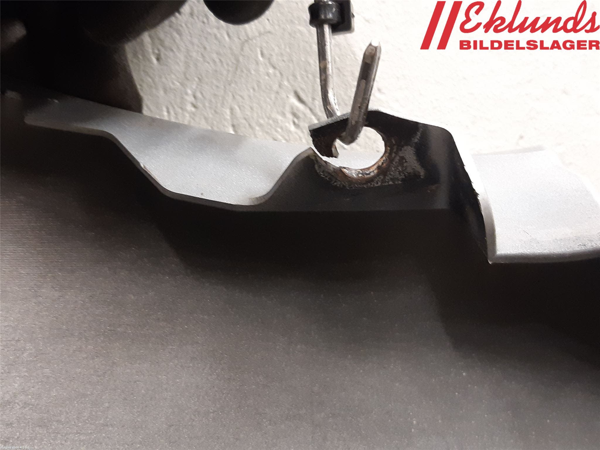 Mitsubishi ASX 10-22 Skärm Fram Vänster