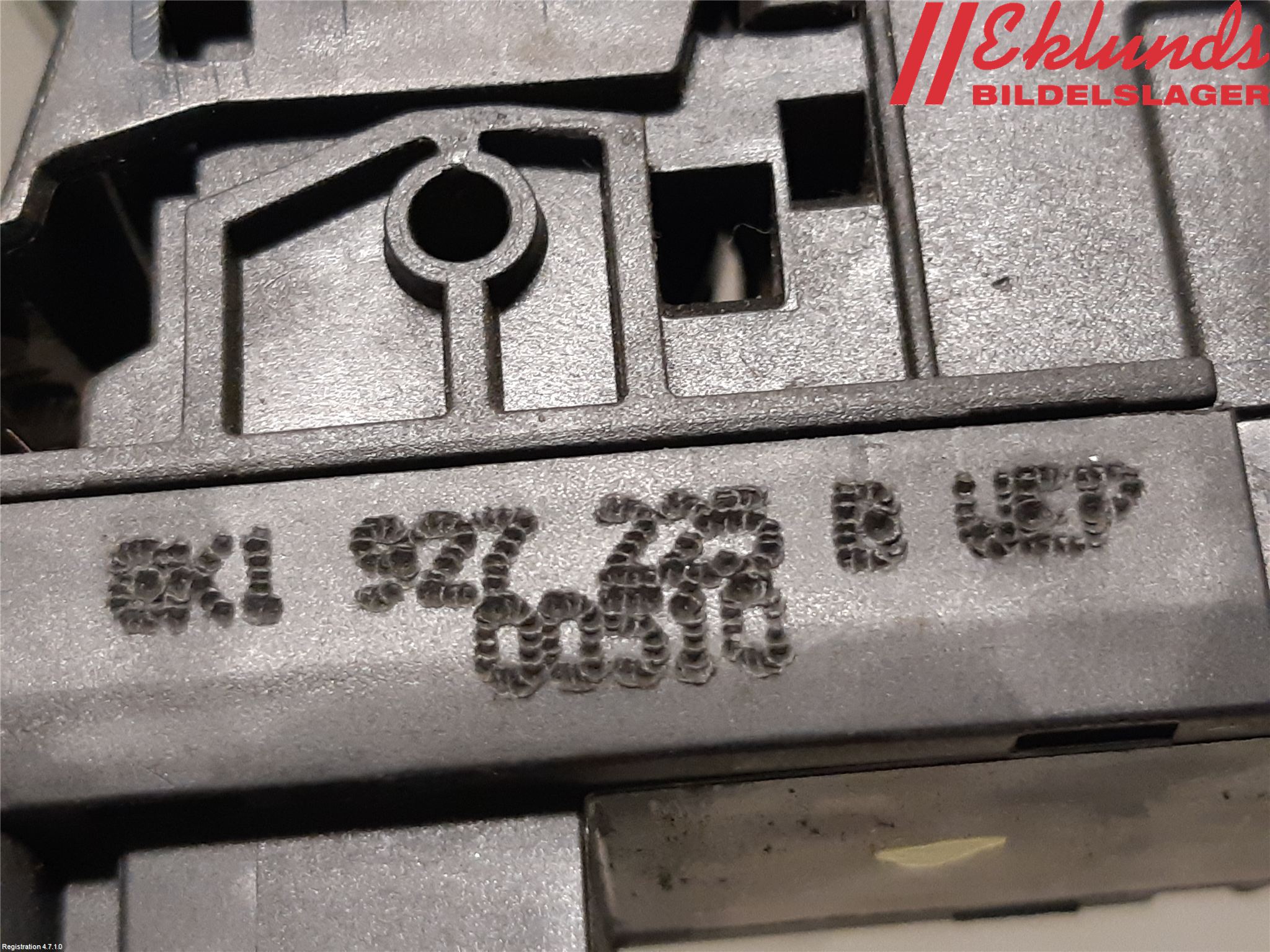 Audi A4/S4 08-11 Strömställare Parkeringsbroms