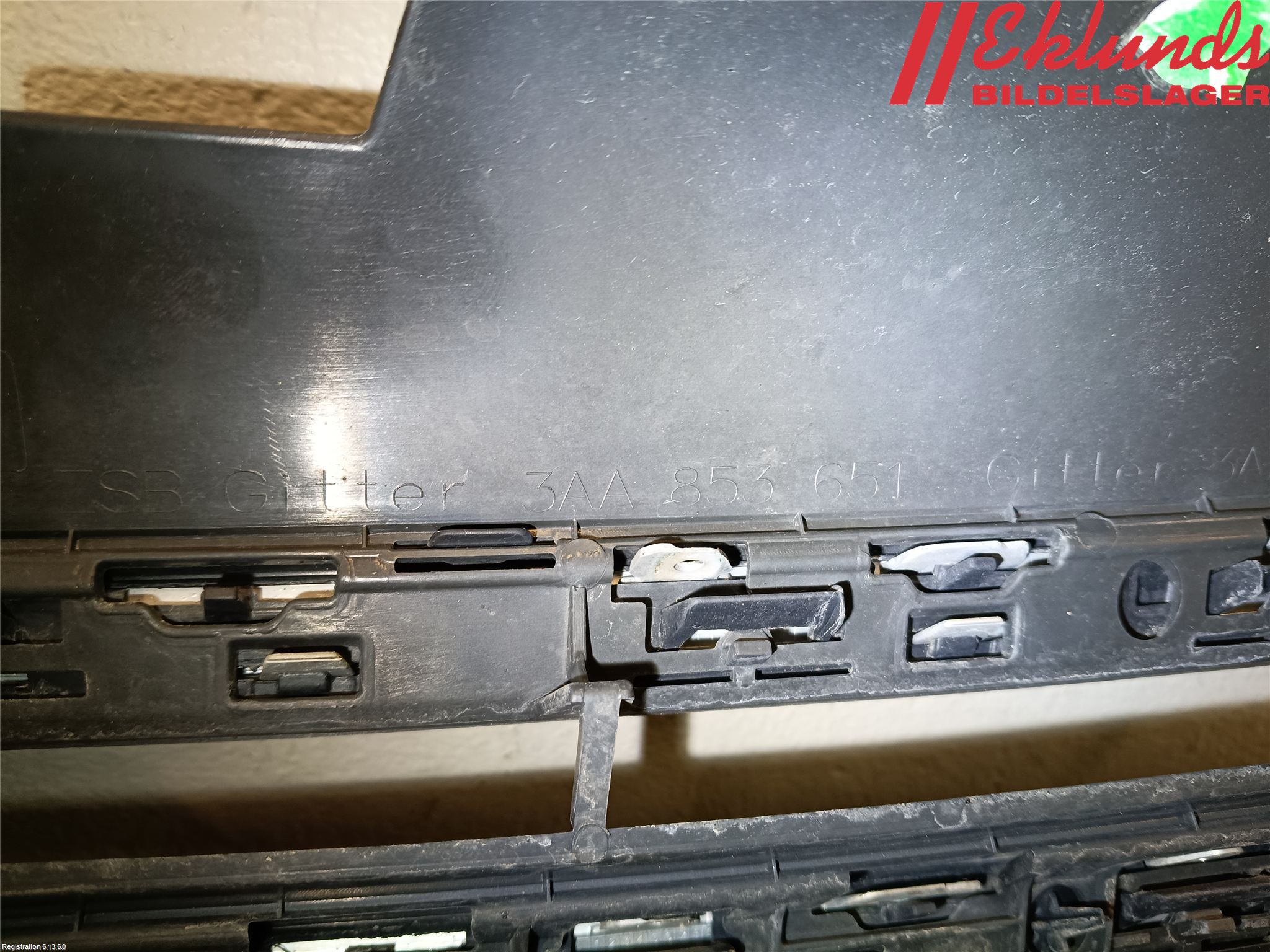 Volkswagen VW PASSAT 11-14 Grill Komp