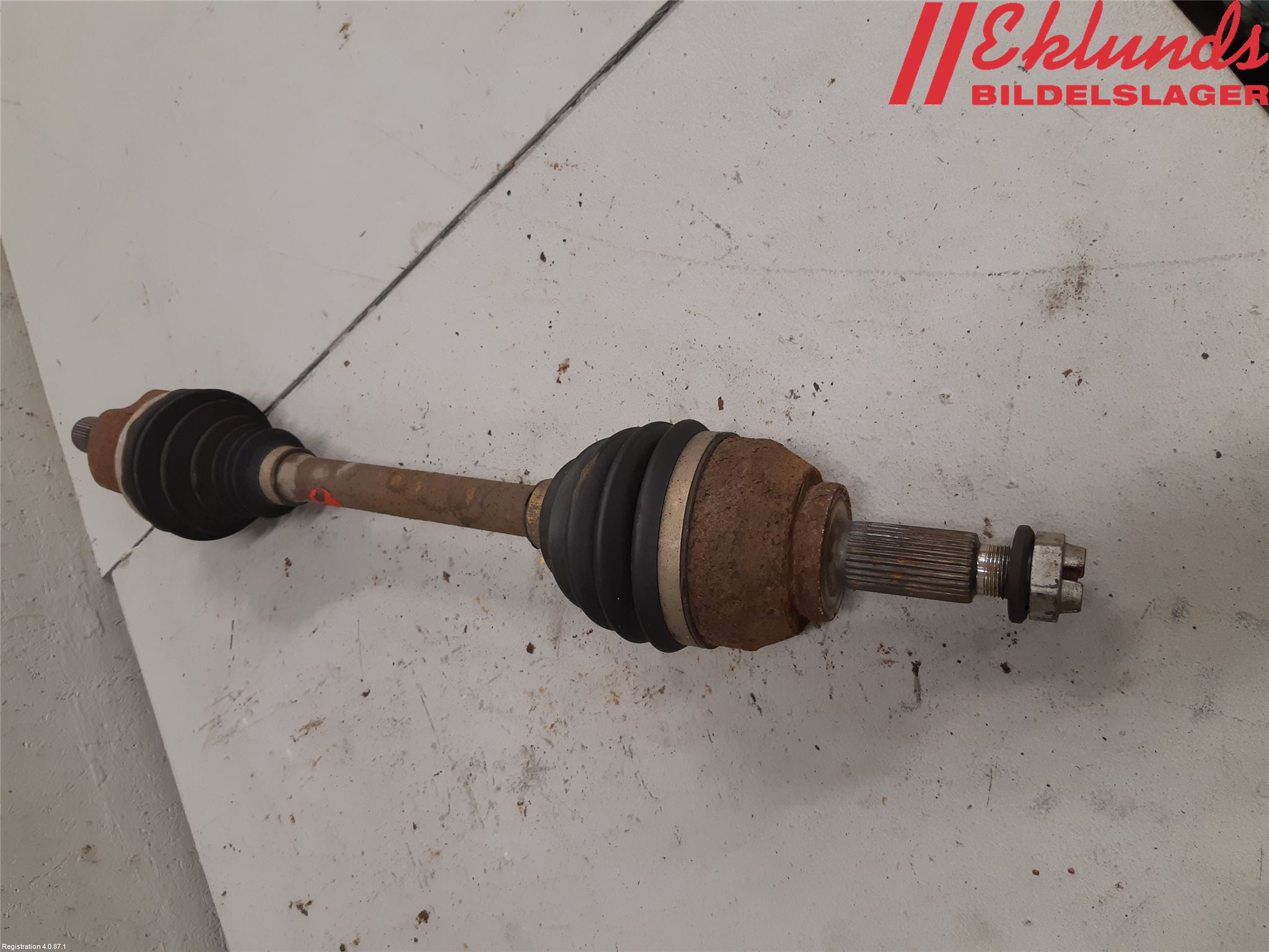 Renault TRAFIC/E-TECH 15- Drivaxel Fram Vänster