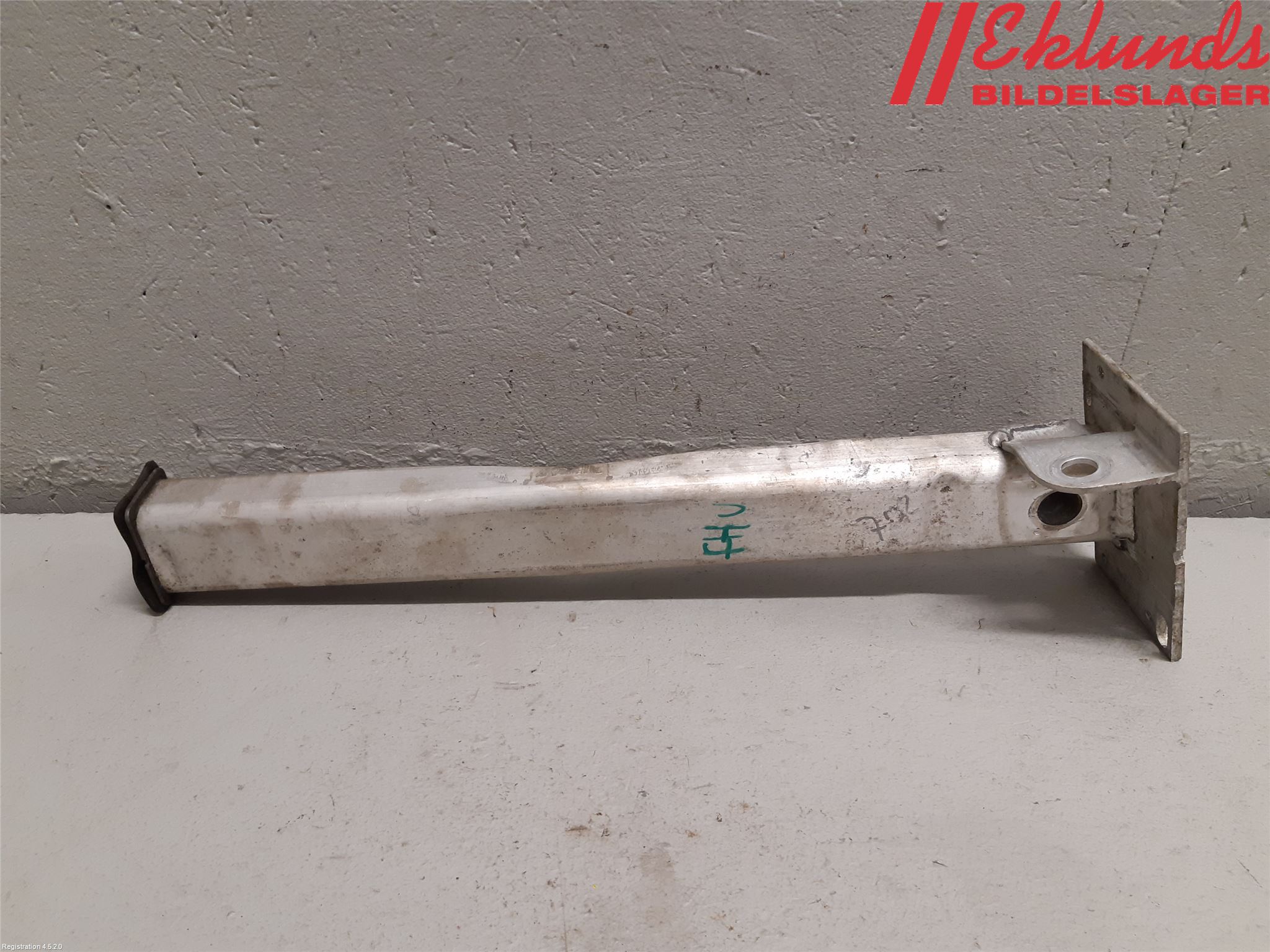 Peugeot RCZ Stötfångarbärjärn Fram