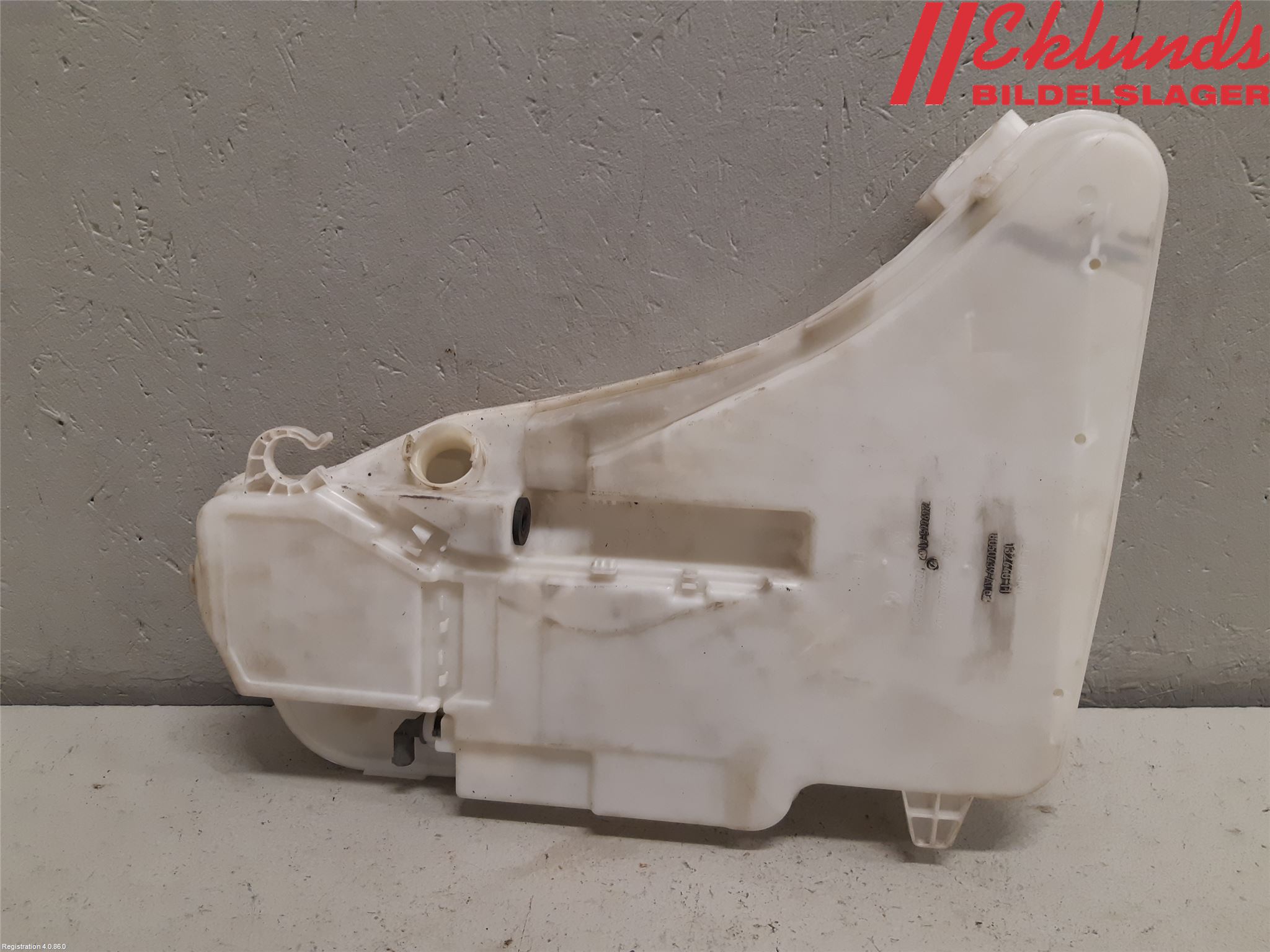 BMW 5 F10/F11/F18 09-17 Spolartank Vindruta-Strål