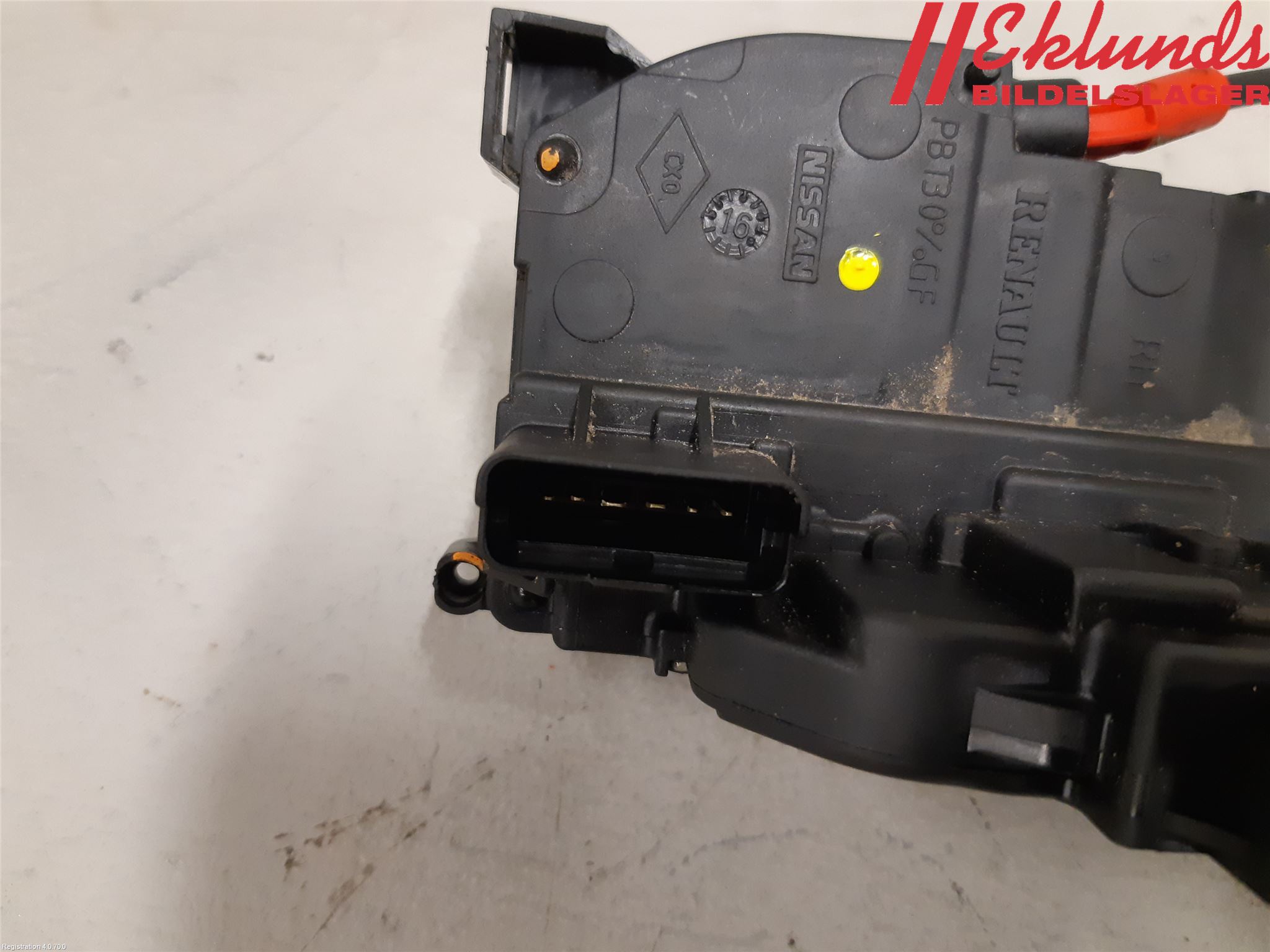 Renault KANGOO II 15-21 Låskista-Dörrlås