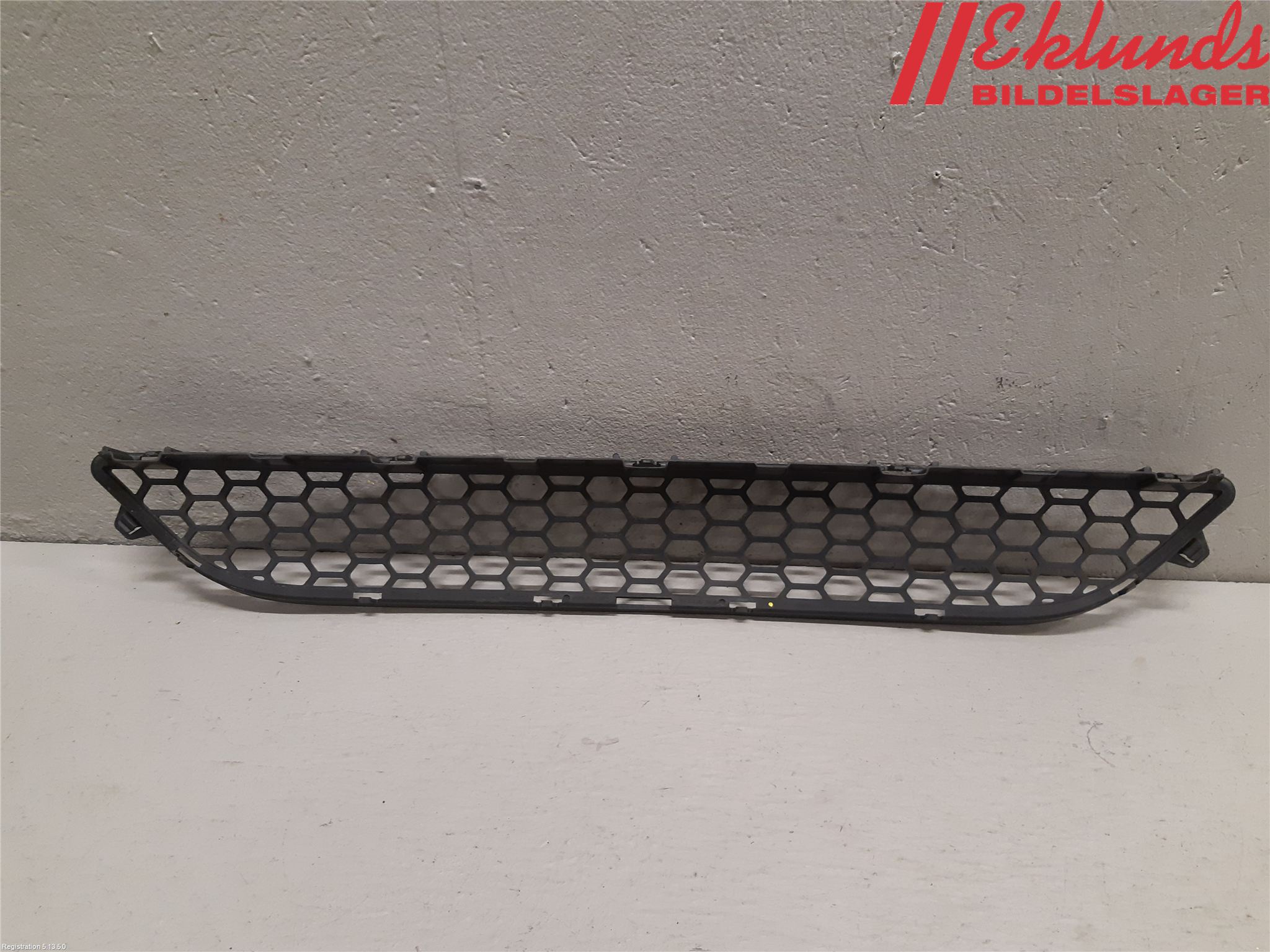 Volvo V60 11-13 Stöt Utfyllnad-List-Grill
