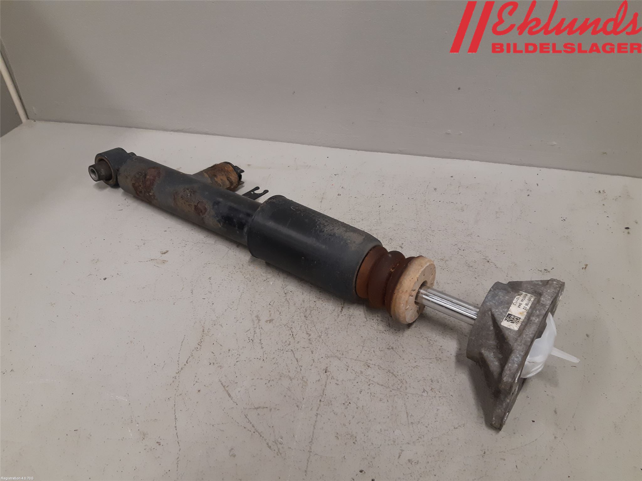 BMW 3 F30/F31/F80 12-19 Stötdämpare Bak