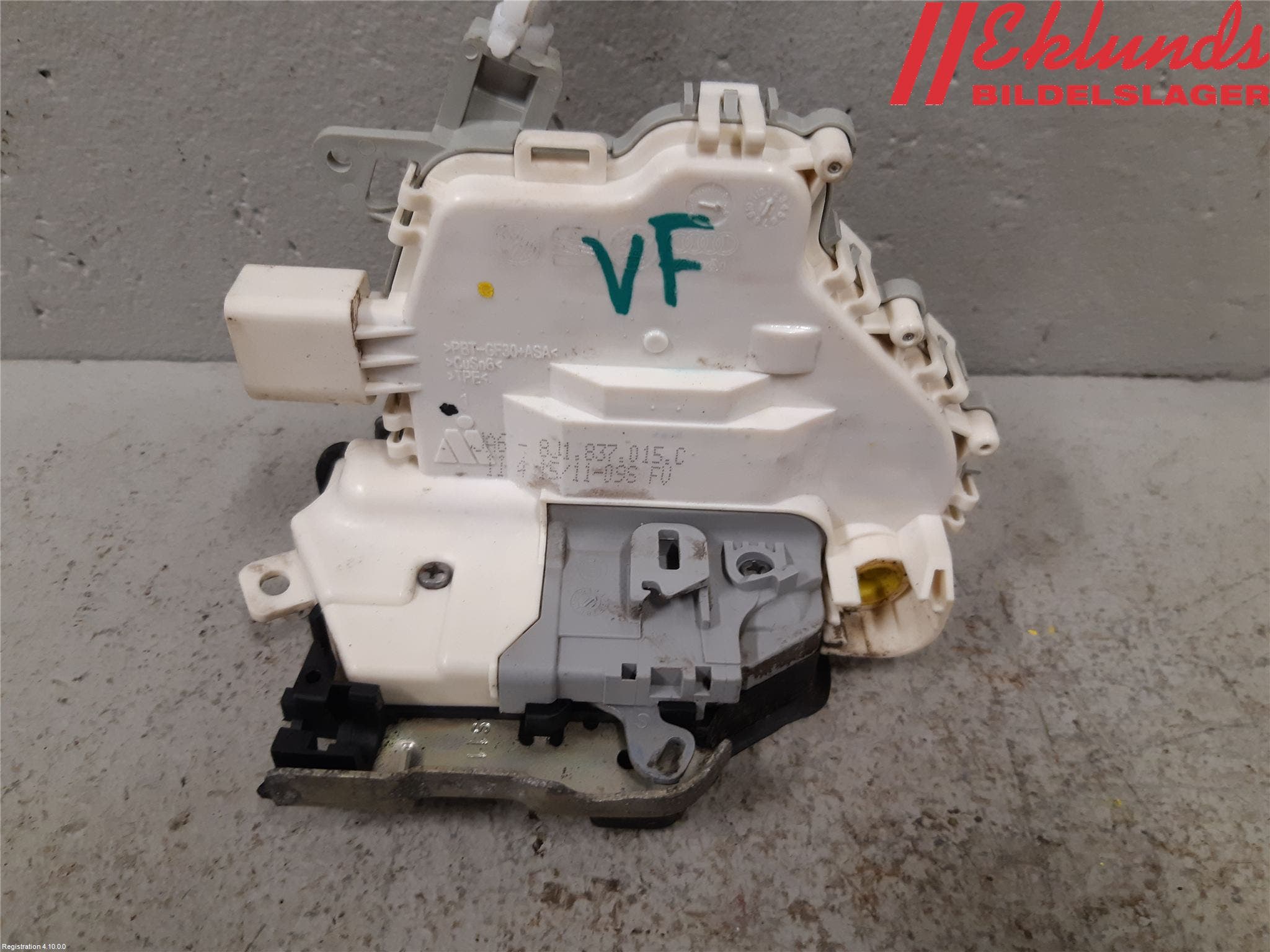 Audi A4/S4 08-11 Låskista-Dörrlås