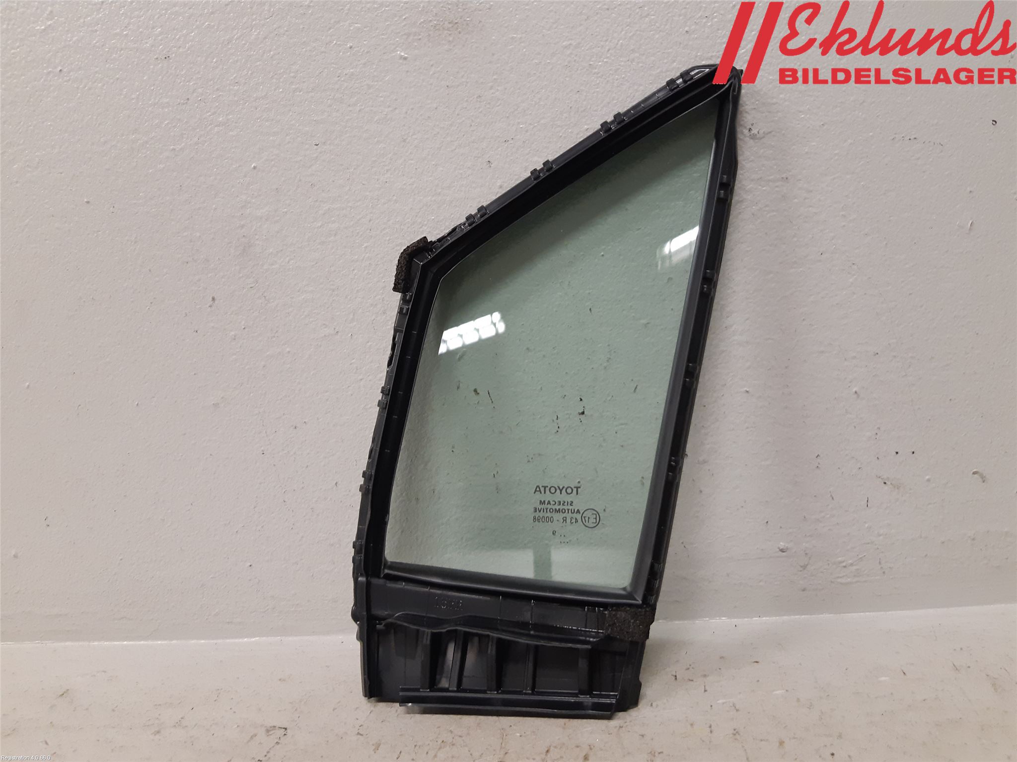 Toyota COROLLA 19- Dörruta Fram Lilla Hö