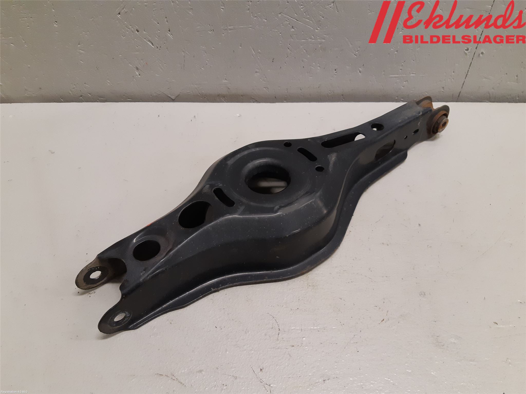 Toyota CAMRY 19-24 Bärarm Bak Vänster