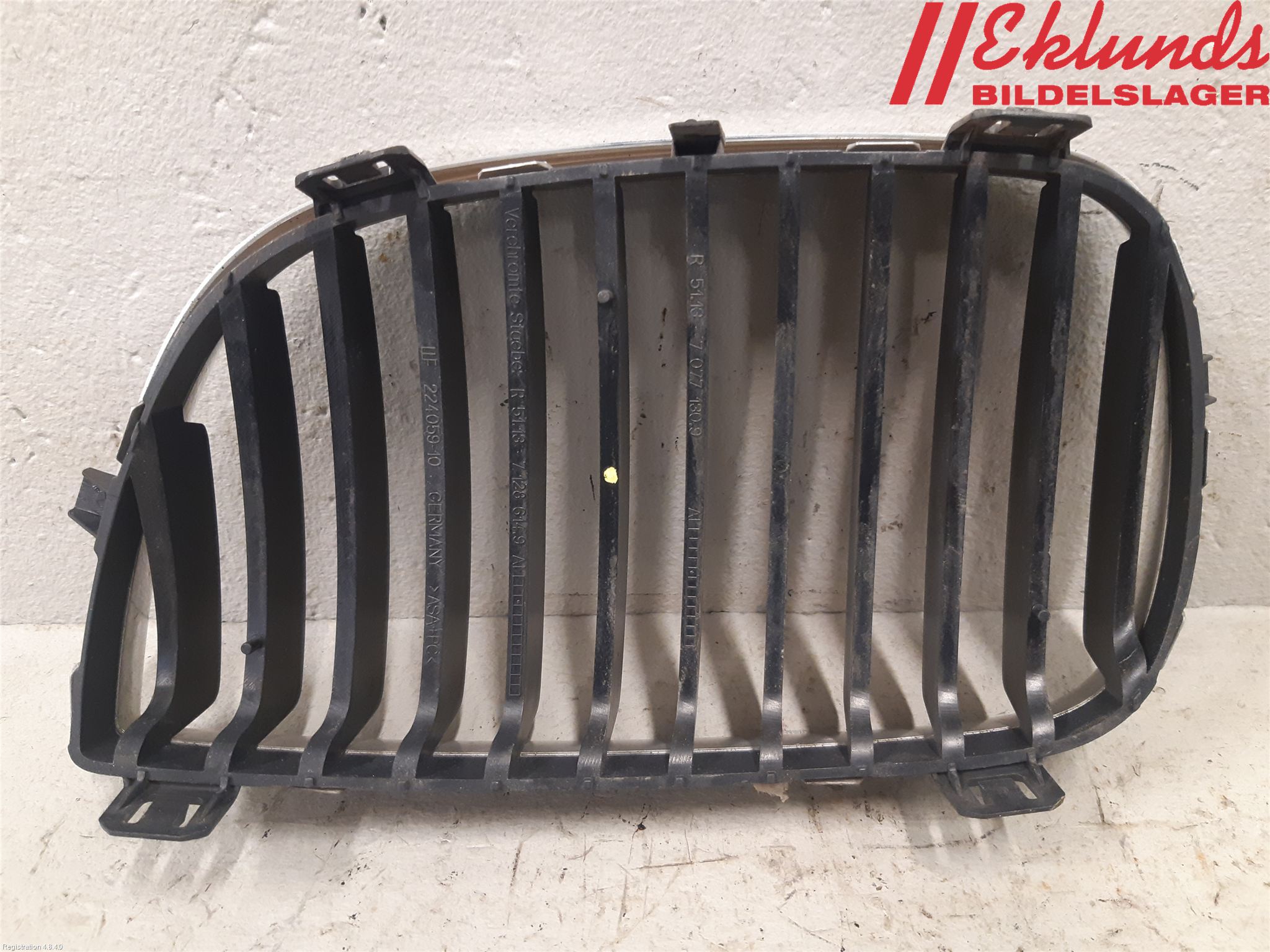 BMW 1 E87/81 5D/3D 03-11 Grilldel Höger