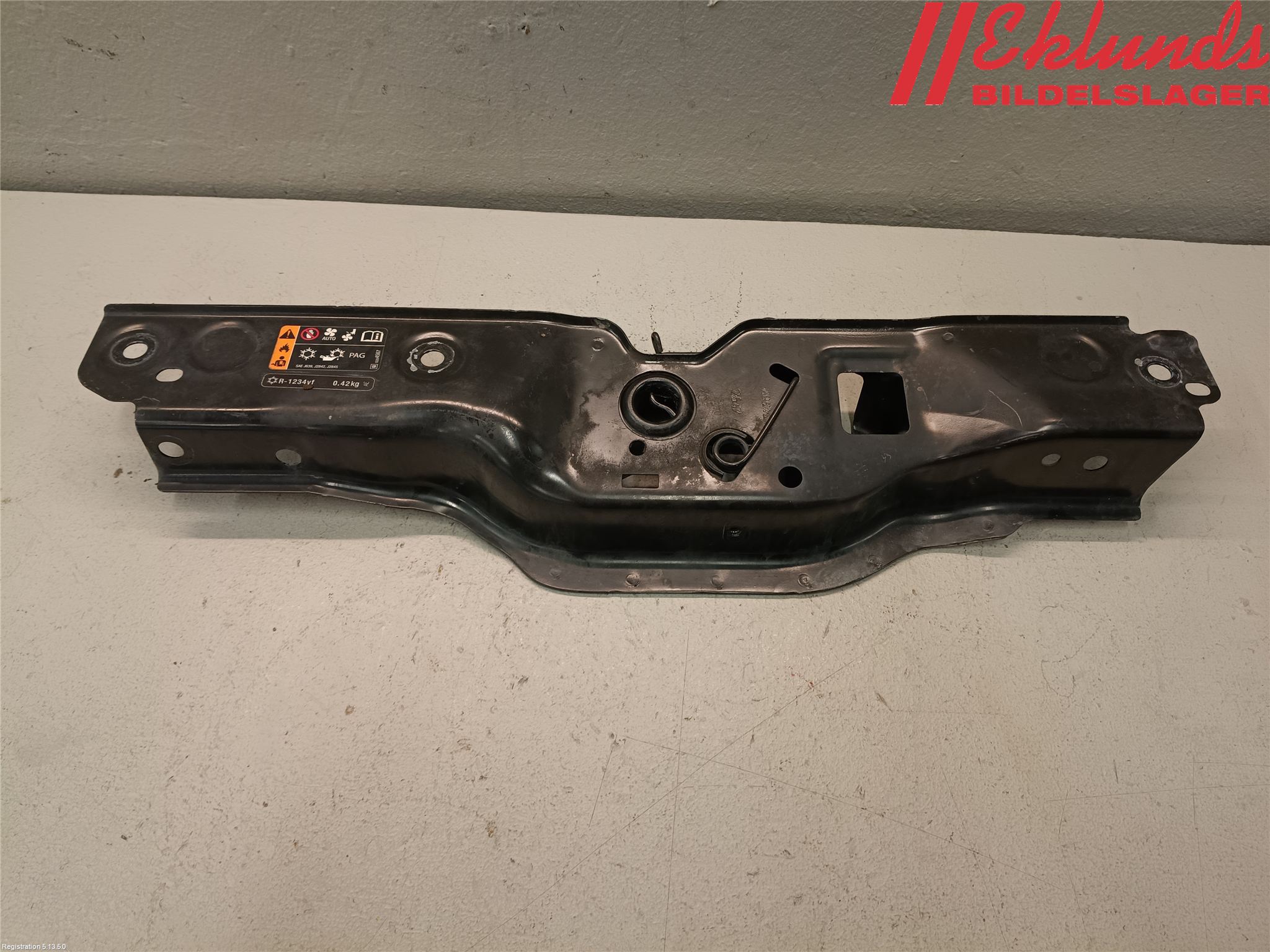 Opel CORSA E 15-19 Front Huvlåsplåt-Balk