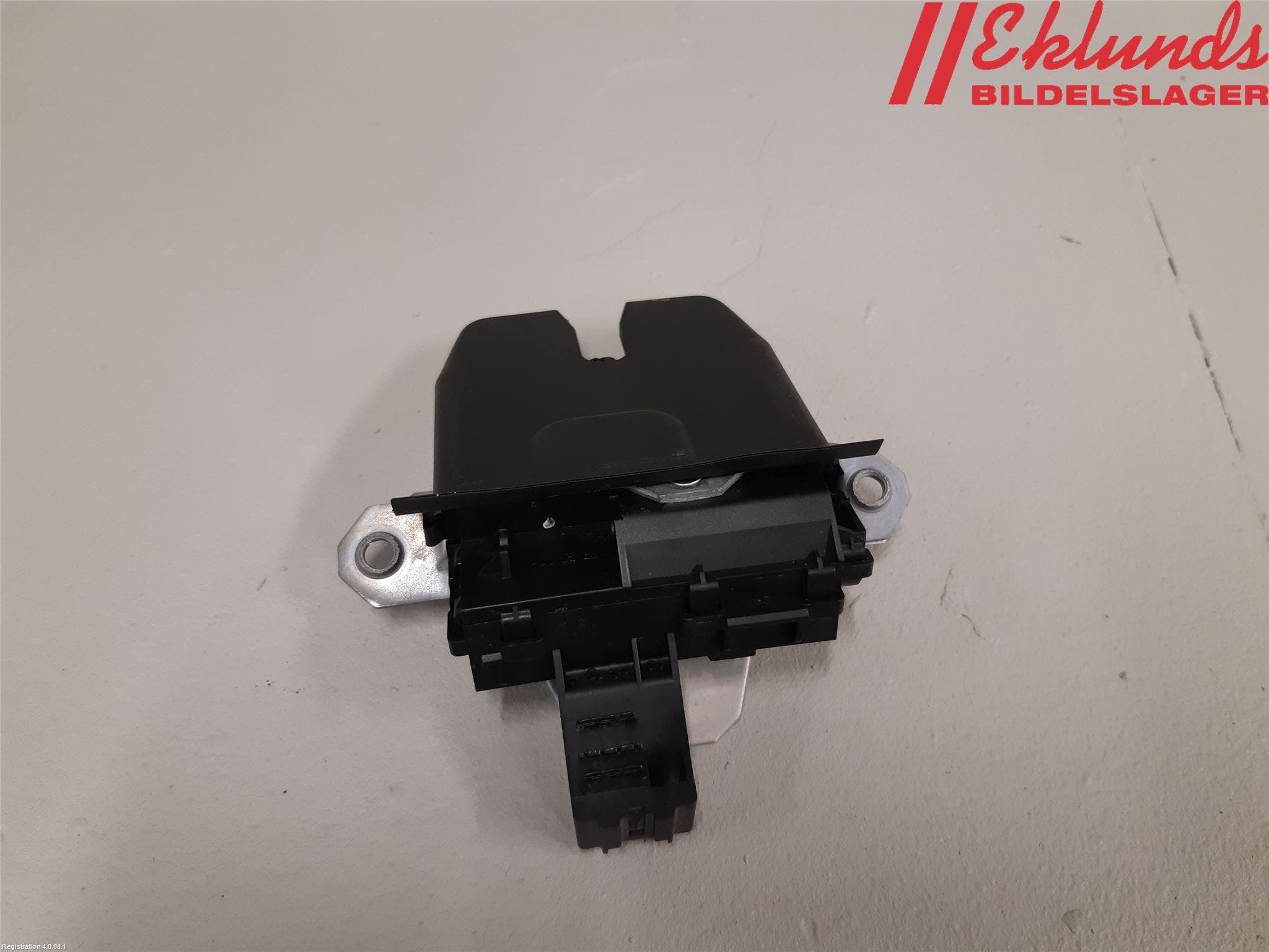 Ford C-MAX II 11-14 Låskista Baklucka