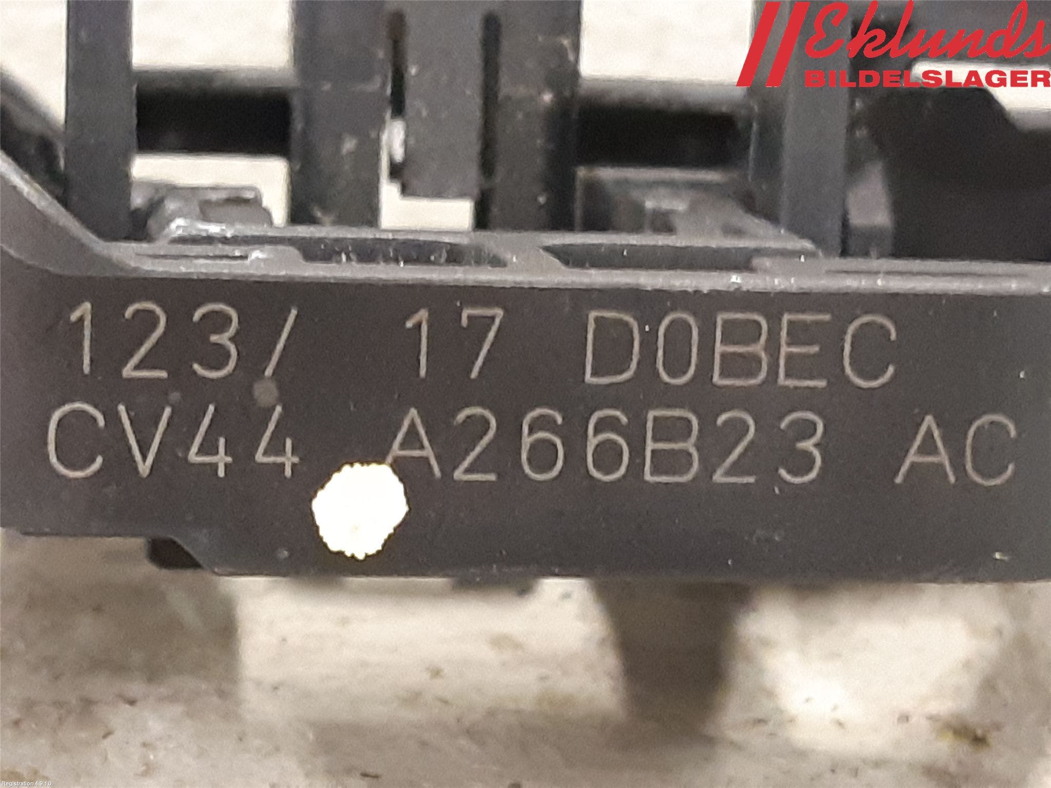 Ford KUGA 17-19 Dörrhandtag Yttre Vä