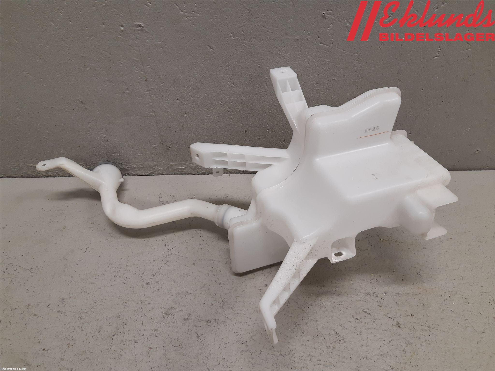 Nissan LEAF 18- Spolartank Vindruta