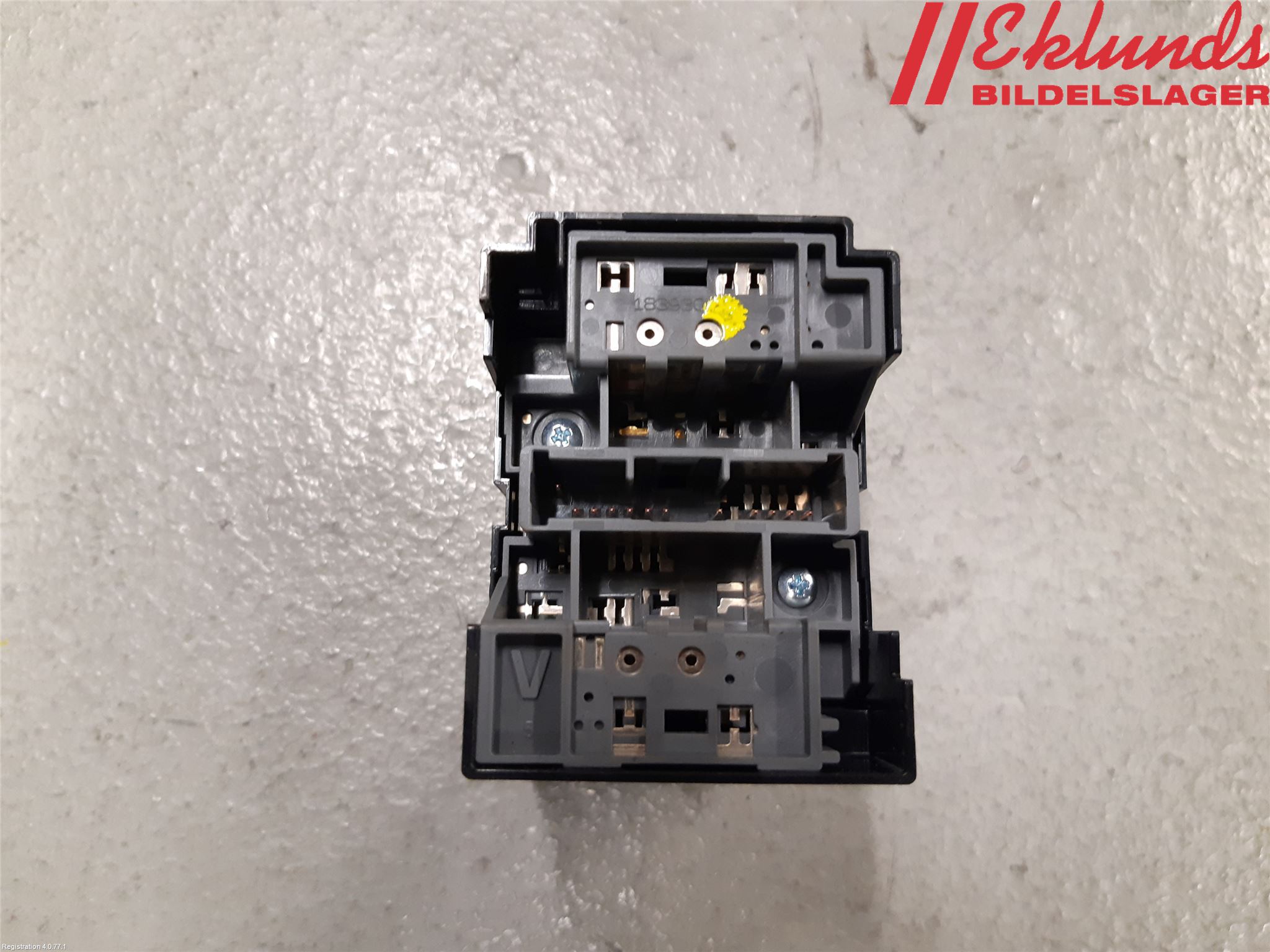 Toyota RAV4 19- Strömställare Spegel