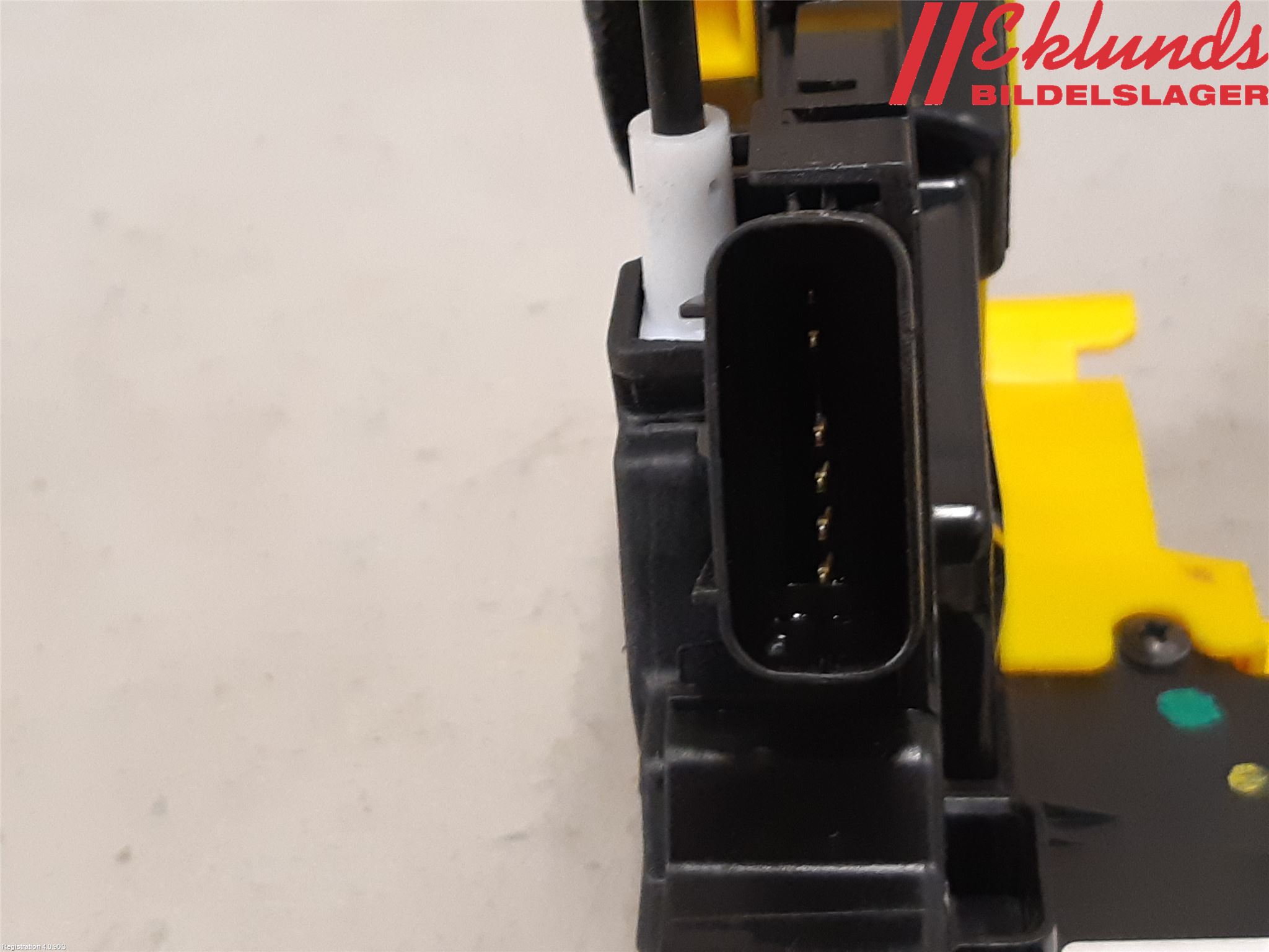 Kia CEED 12-18 Låskista-Dörrlås