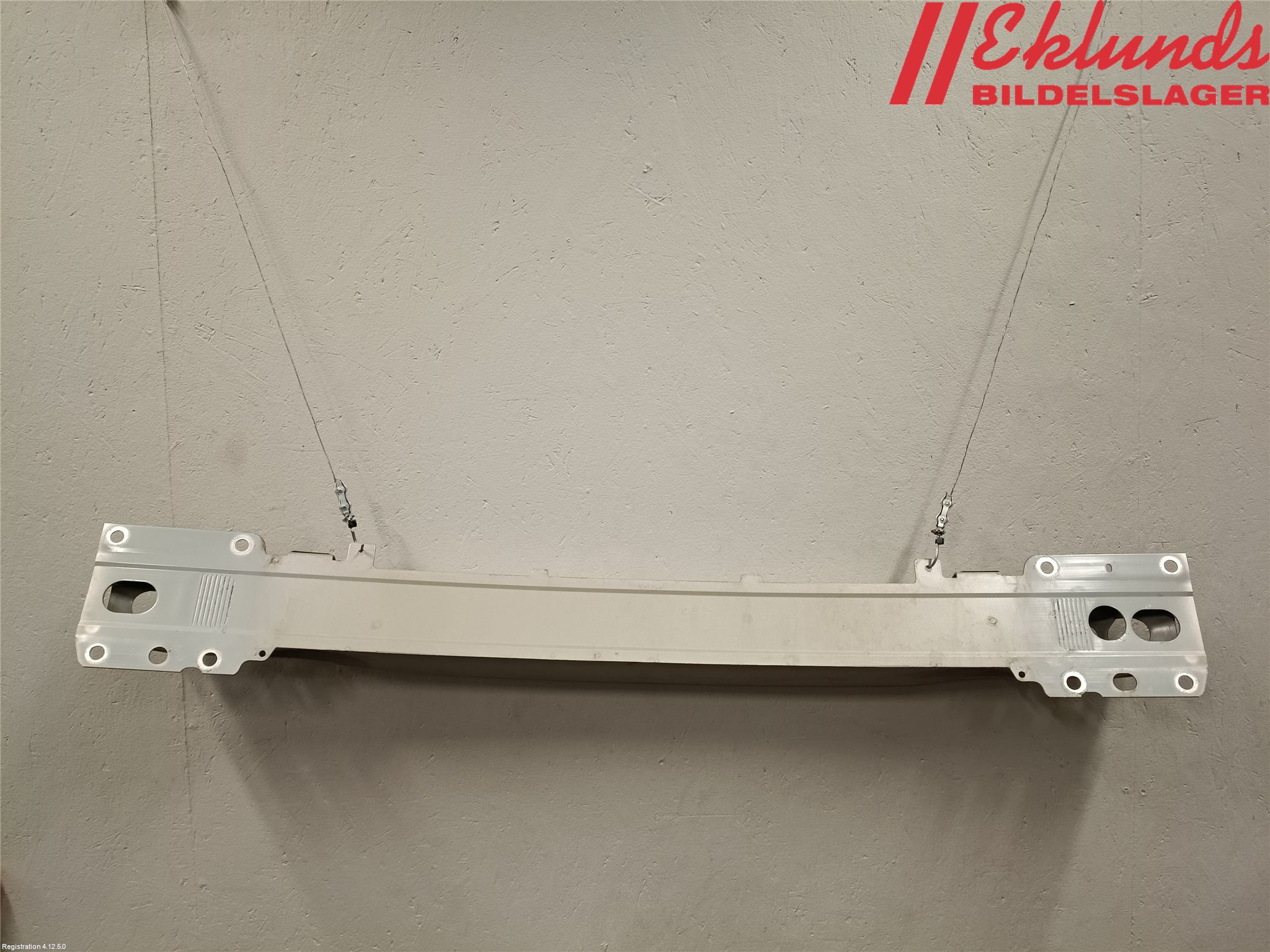 Volvo V70 08-13 Stötfångarbalk Fram