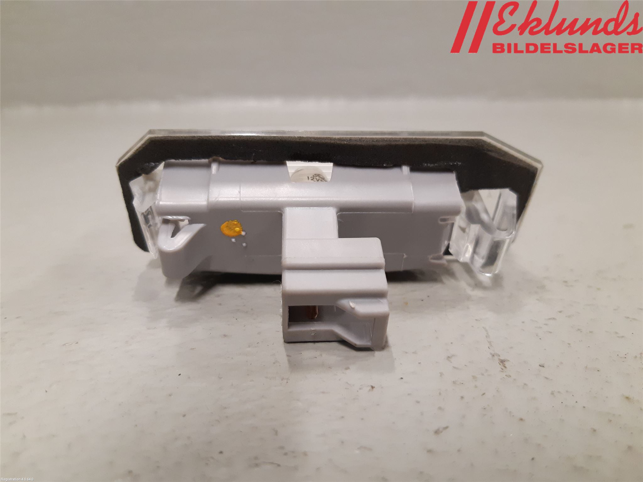 Mitsubishi OUTLANDER 13-21 Skylt Belysning