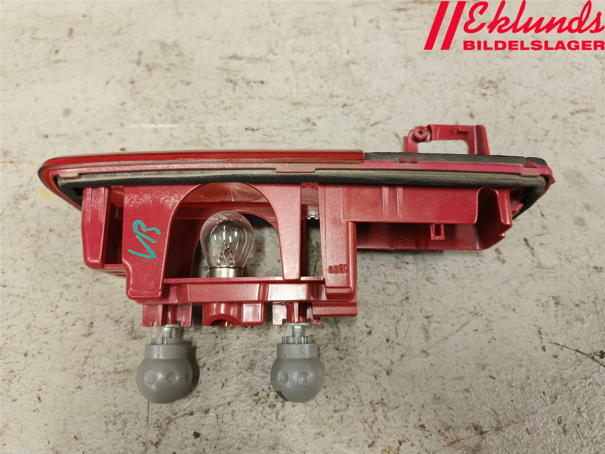 Renault TRAFIC/E-TECH 15- Bromsljus Bakruta