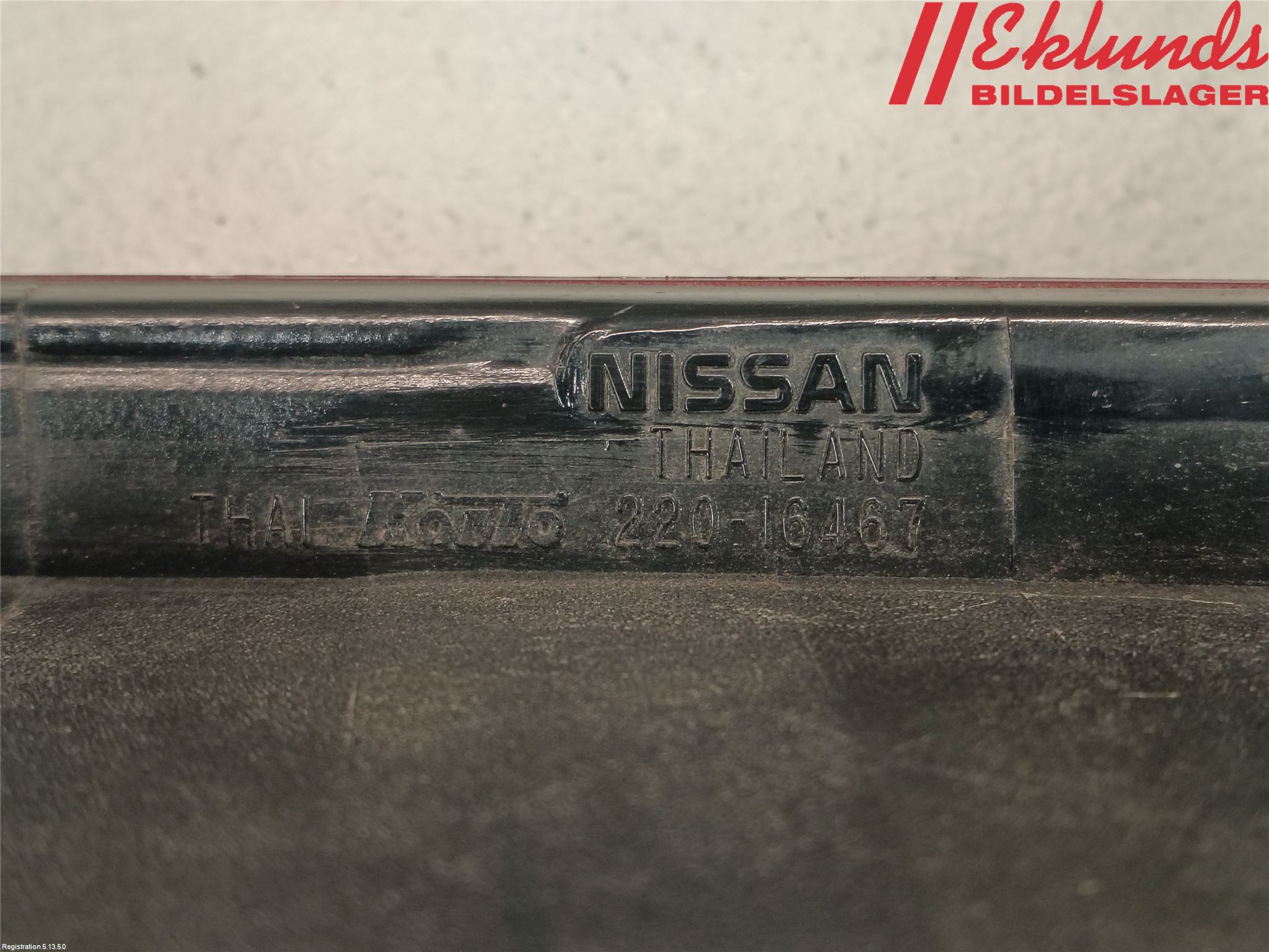 Nissan NAVARA 05-16 Bakljus Vänster