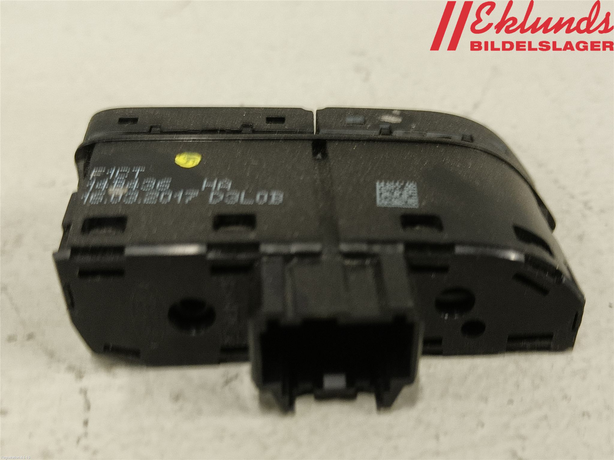 Ford KUGA 17-19 Strömställare Parkeringshjälp
