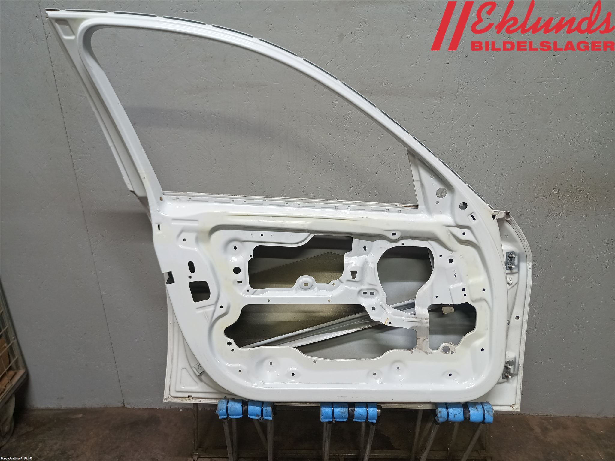 BMW 3 E90/91 SED/TOU 05-12 Dörr Fram Vänster