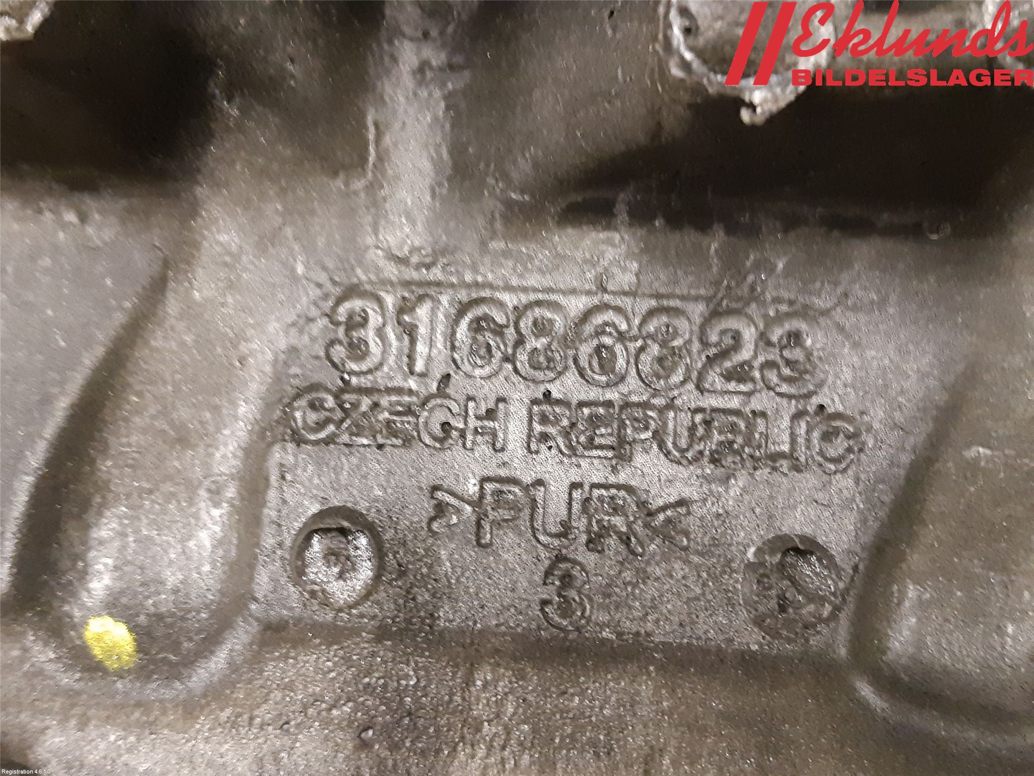 Volvo V90 17->> Motorkåpa