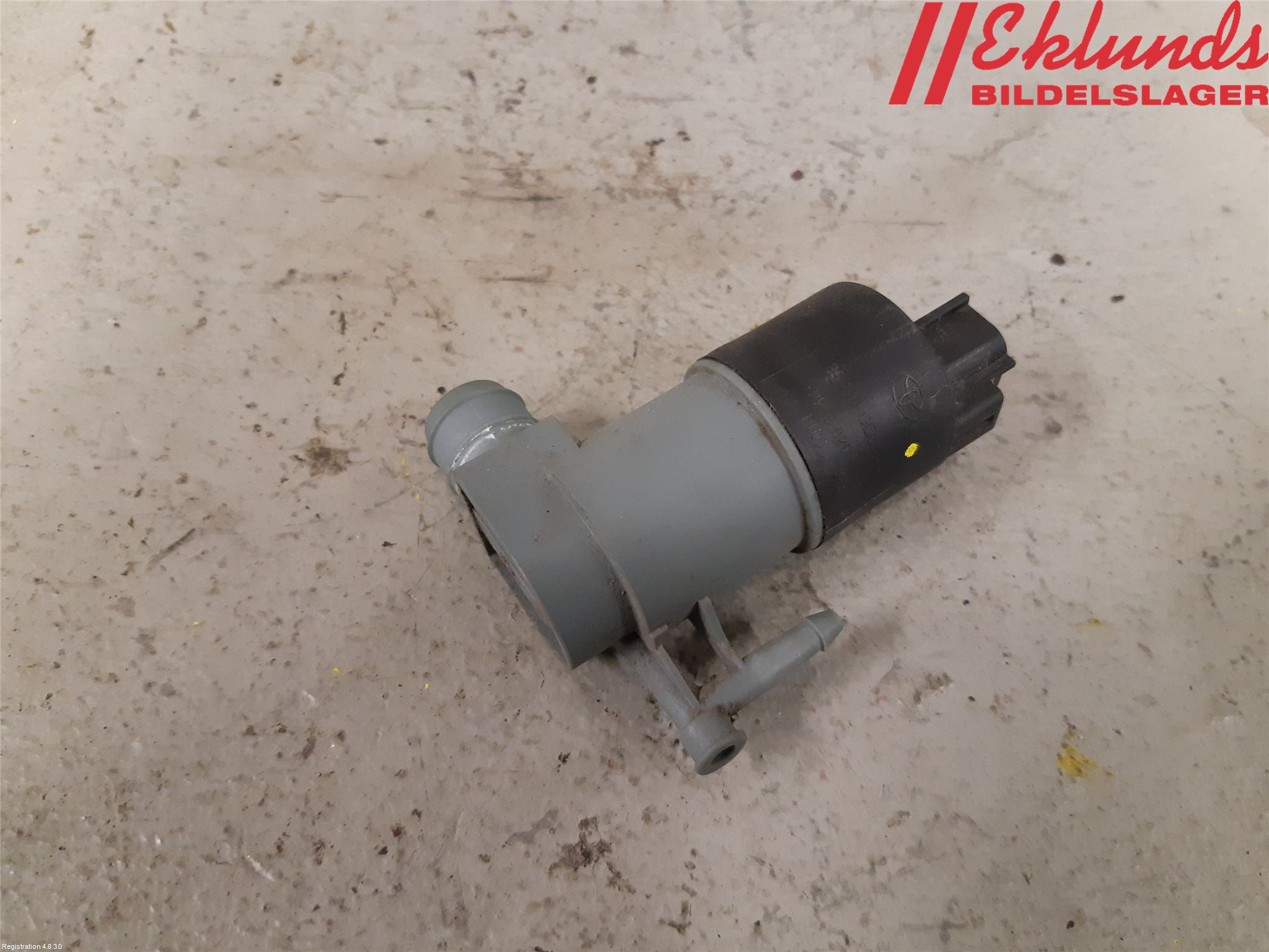 Toyota YARIS XP130 12-14 Spolarpump Vindruta