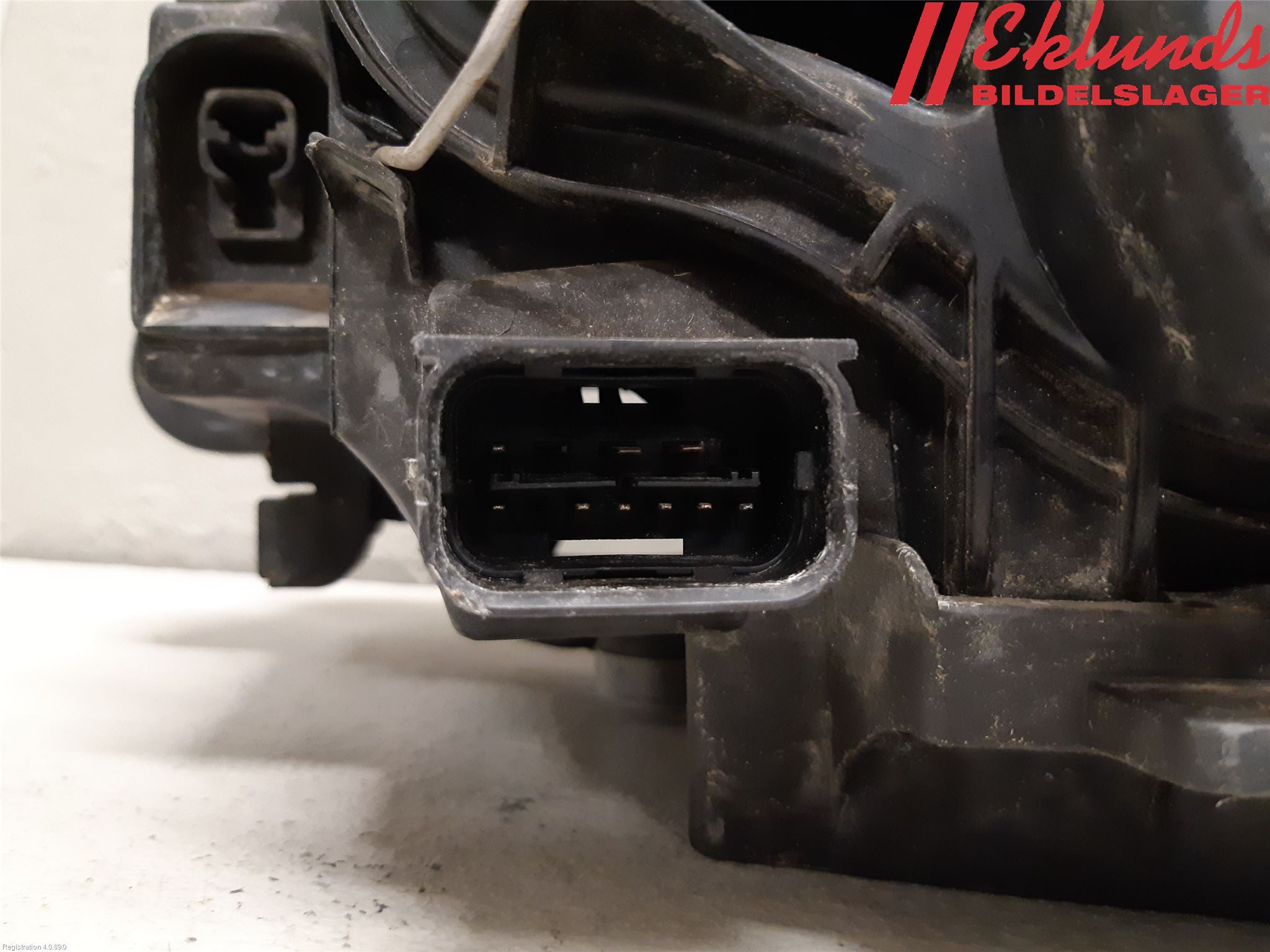 BMW 1 E87/81 5D/3D 03-11 Strålkastare Höger