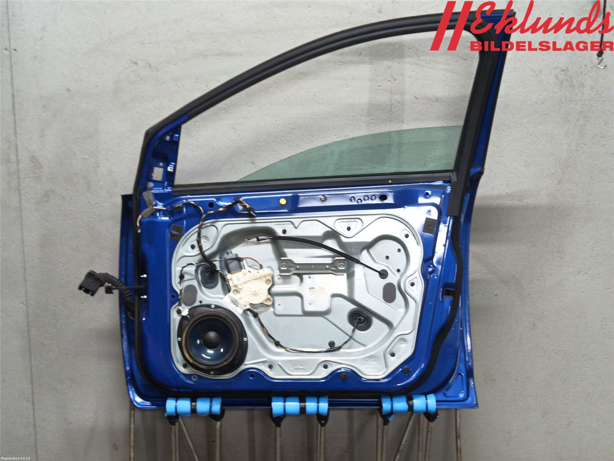 Ford FOCUS     04-07 Dörr Fram Höger