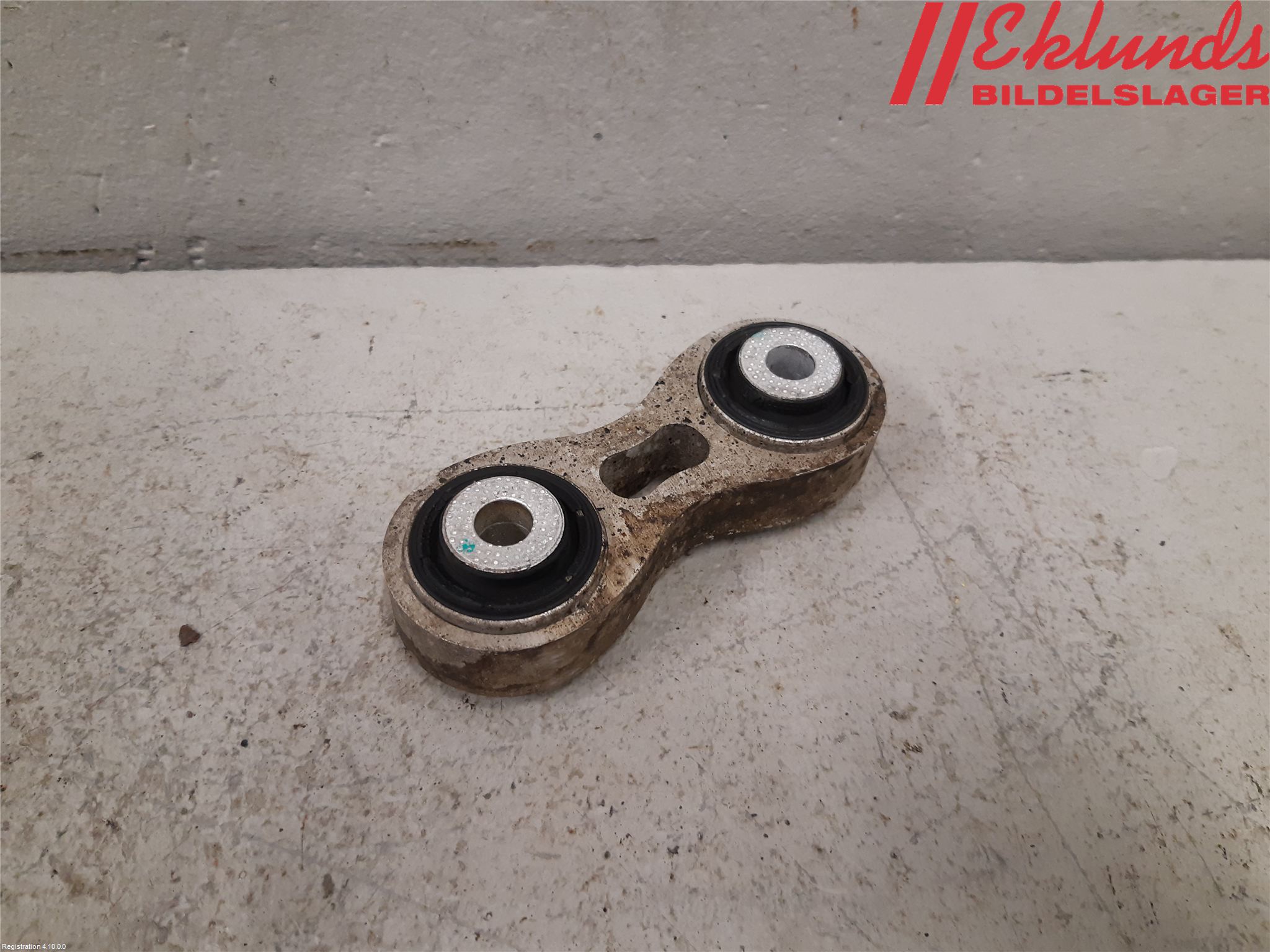 Tesla MODEL S 13- Bärarm Bak Höger