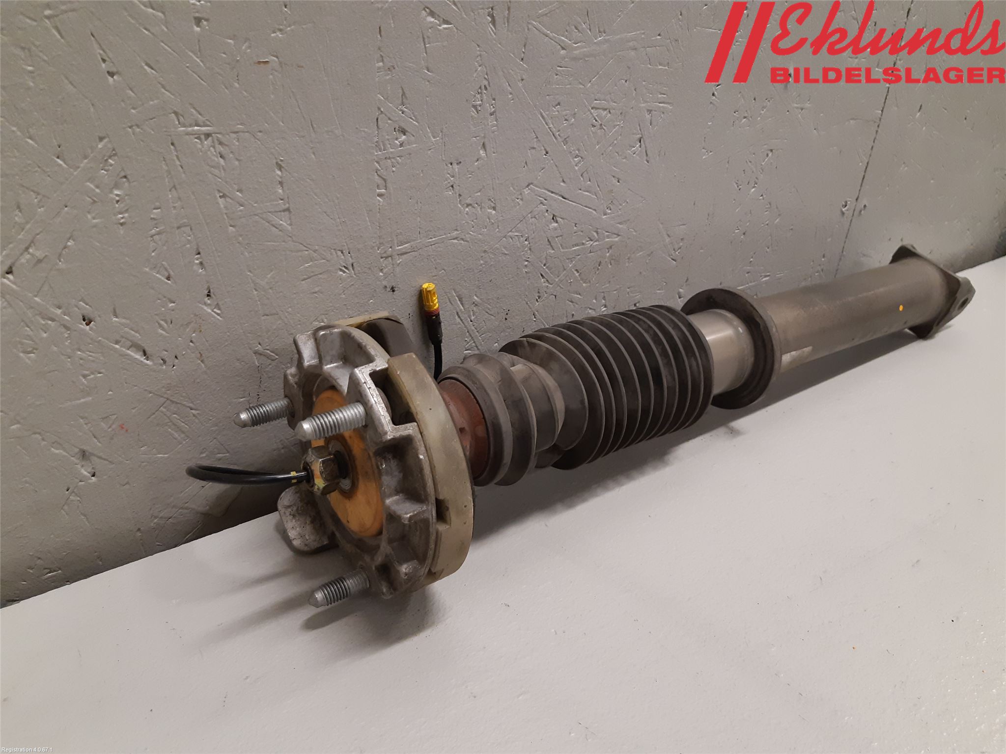 Porsche 911 64- Fjäderben Bak Vänster