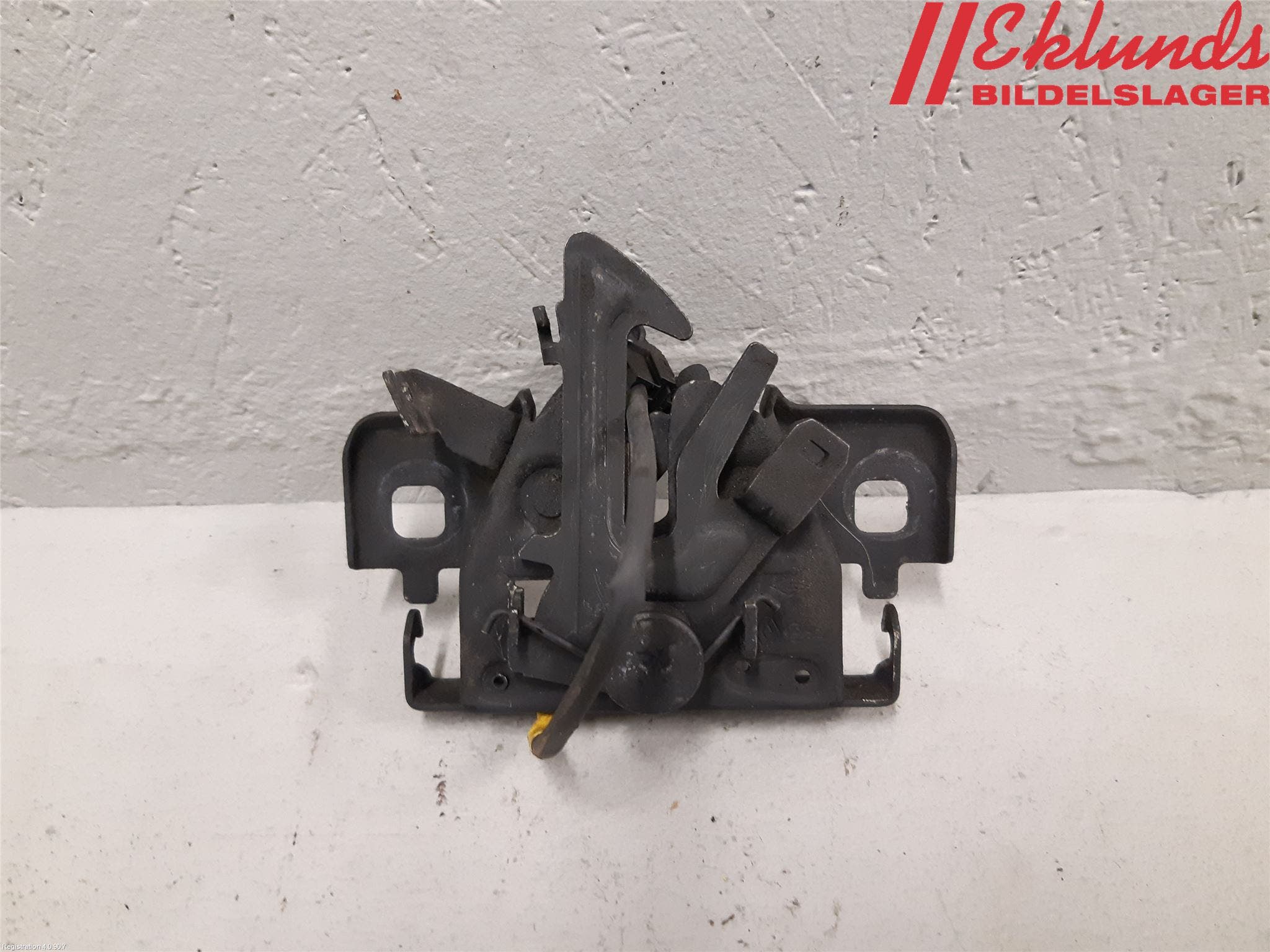 Opel VIVARO 15-19 Huvlås