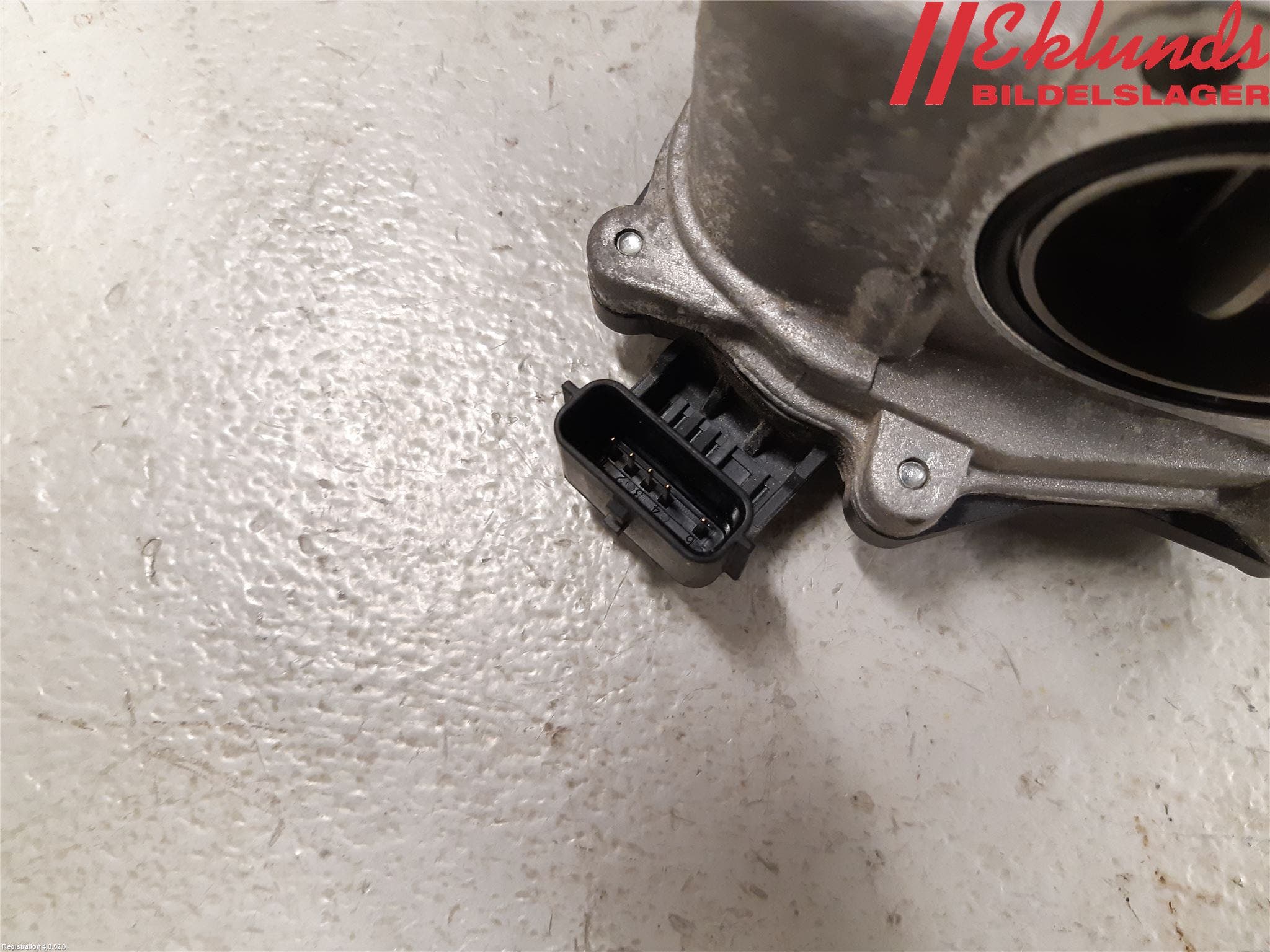 Dacia DUSTER 10-17 Injspjällhus