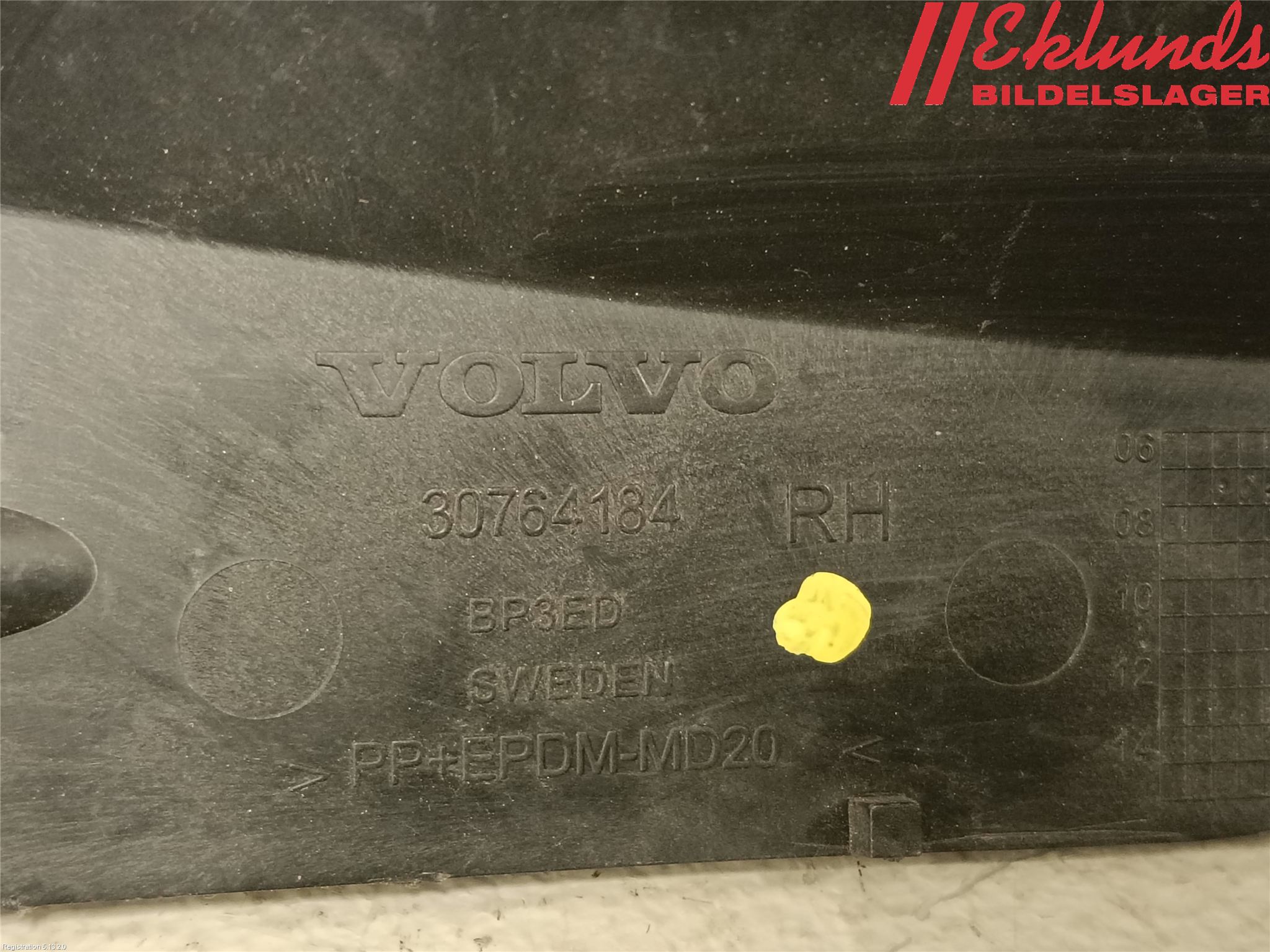 Volvo V70 08-13 Stötfångarfäste Fram Hö