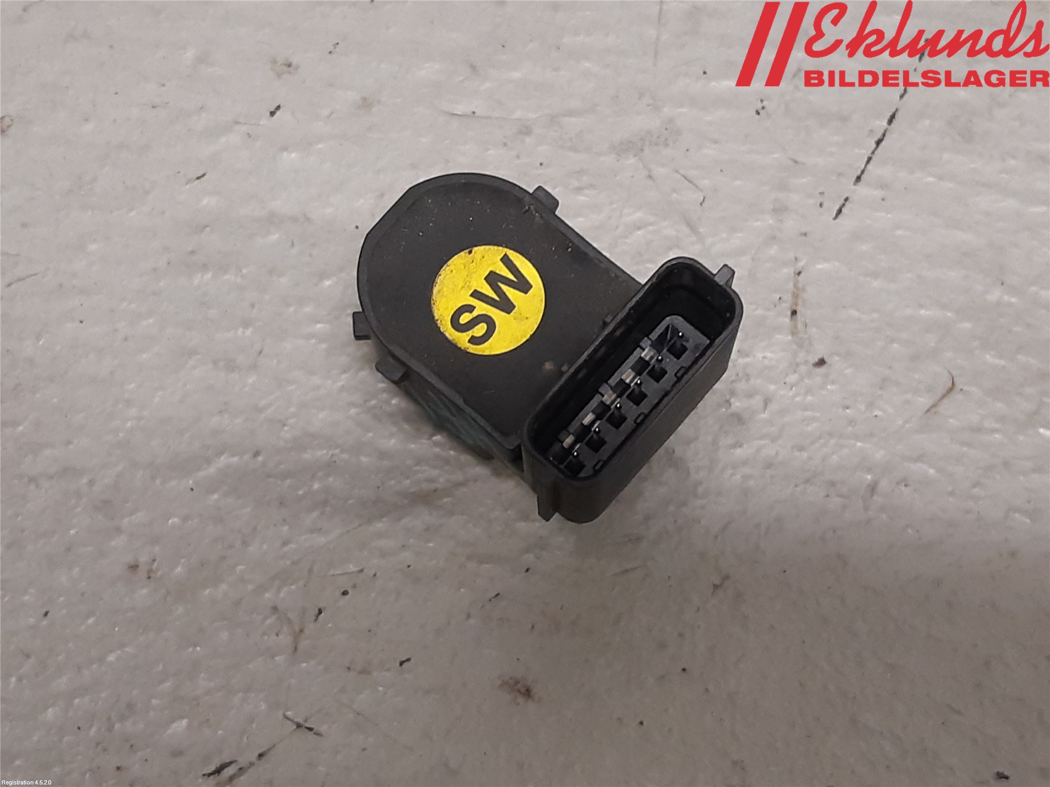 Kia OPTIMA 16-20 Parkeringshjälp Frontsensor