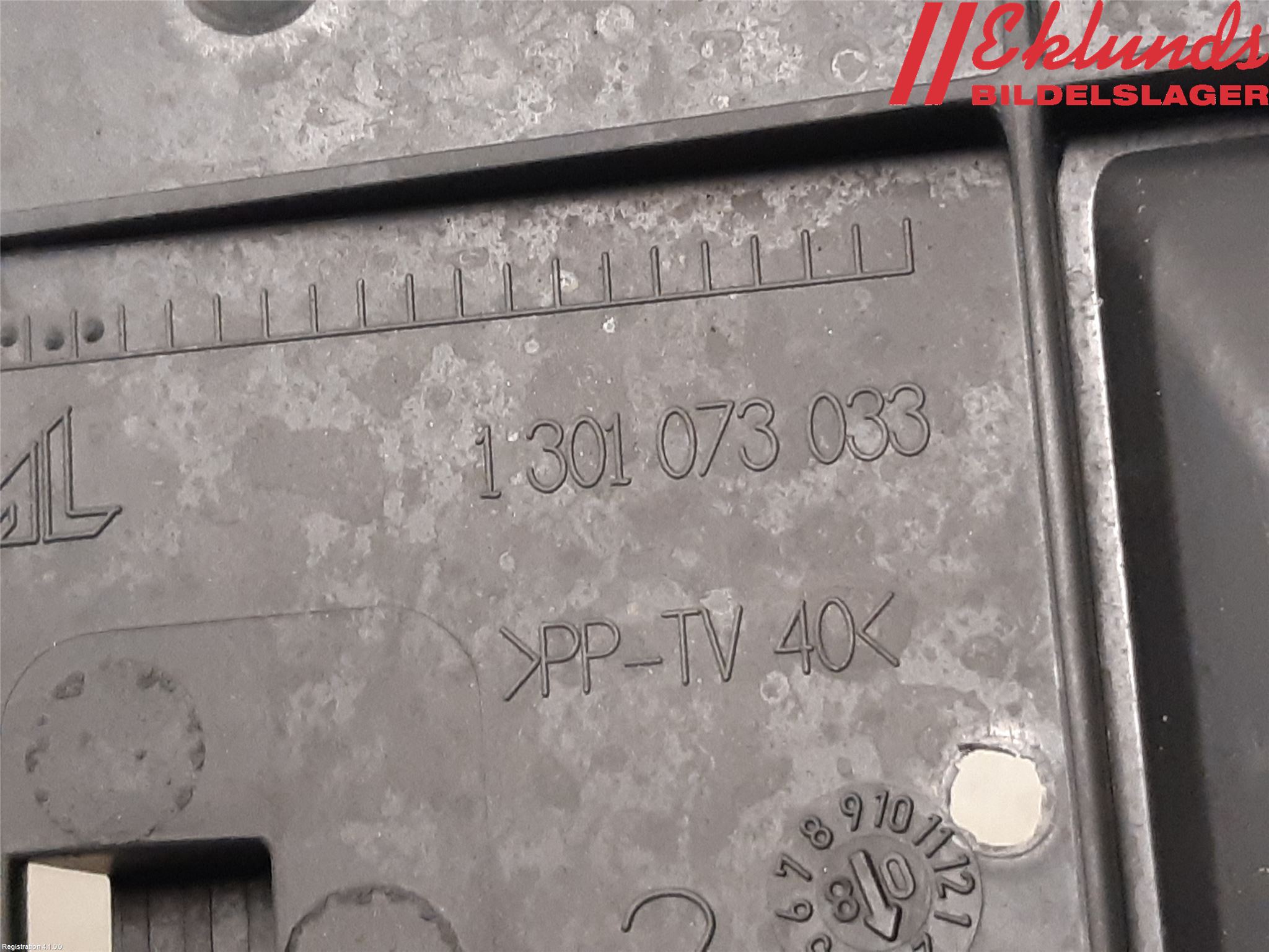 Audi A4/S4 08-11 Strålkast Fästsarg