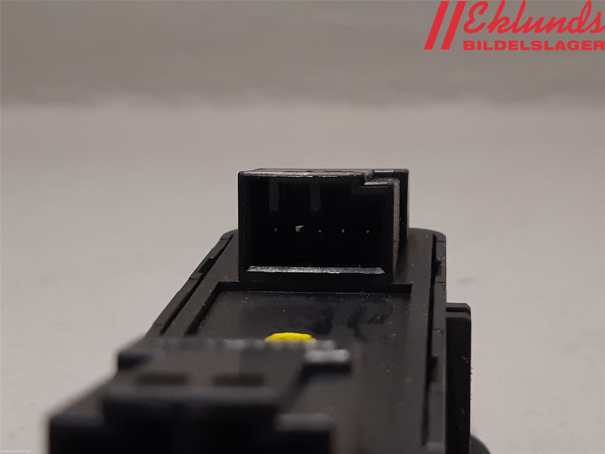 Volvo V90 17->> Strömställare Stolregler